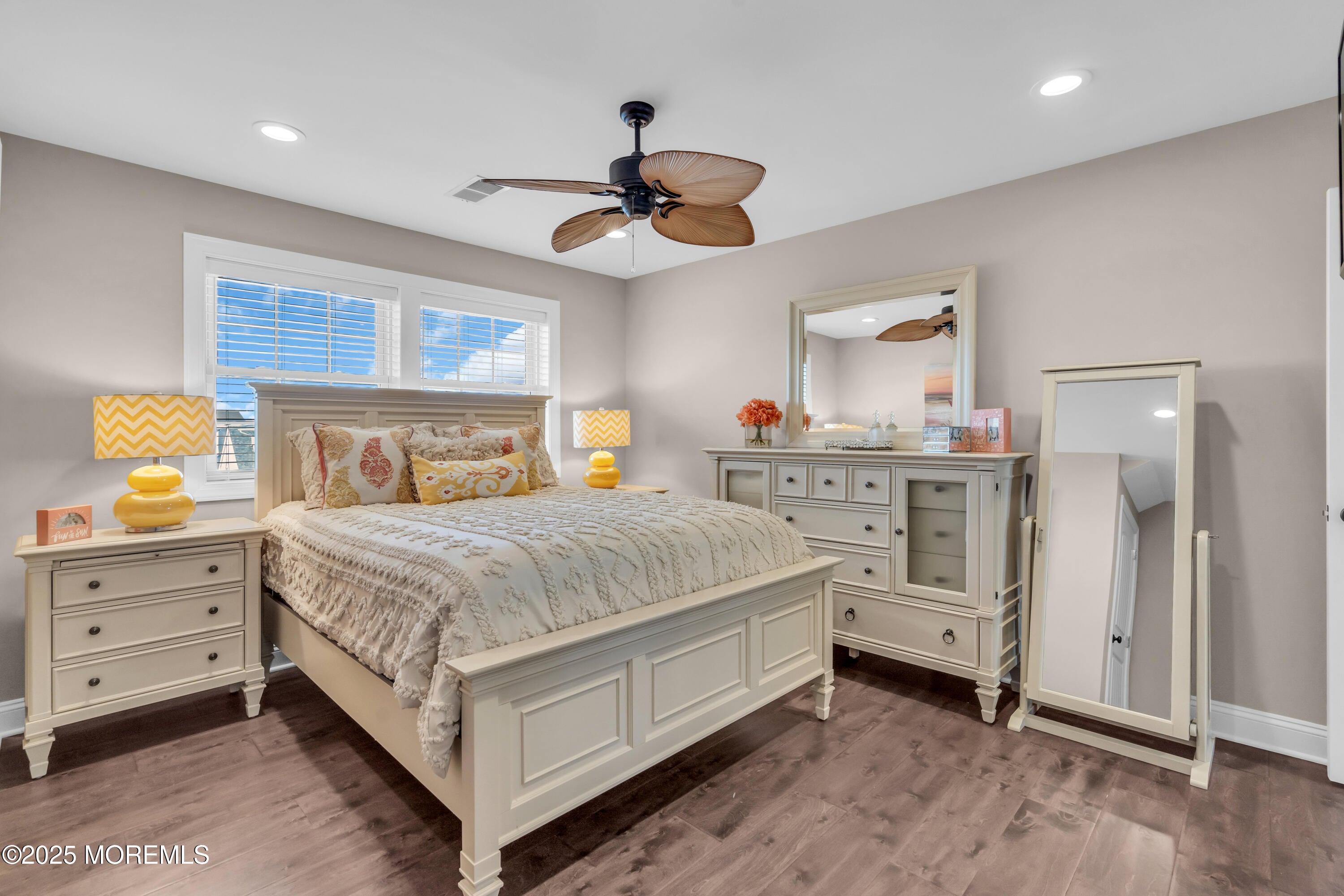 Toms River, New Jersey, 08753, United States, 8 Bedrooms Bedrooms, ,7 BathroomsBathrooms,Residential,Active,1996584