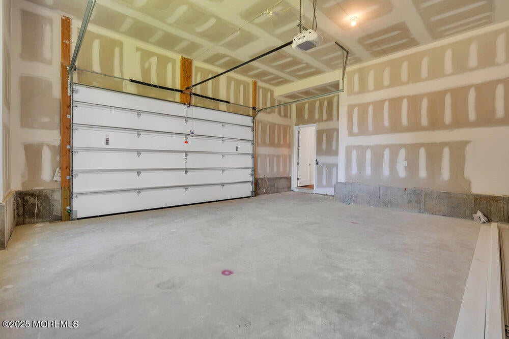 Jackson, New Jersey, 08527, United States, 6 Bedrooms Bedrooms, ,4 BathroomsBathrooms,Residential,Active,1973337