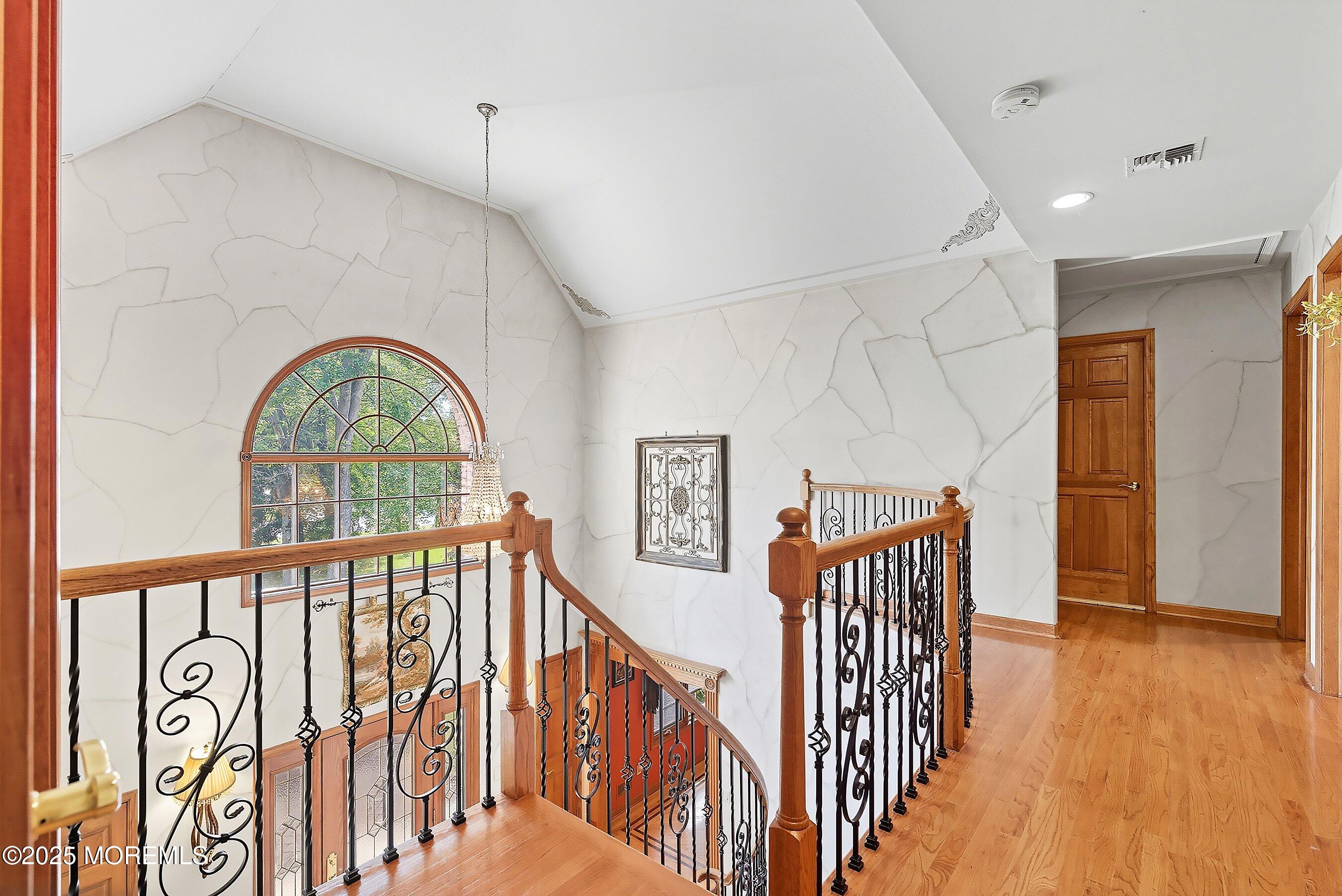 Manalapan, New Jersey, 07726, United States, 5 Bedrooms Bedrooms, ,3 BathroomsBathrooms,Residential,Active,1952450