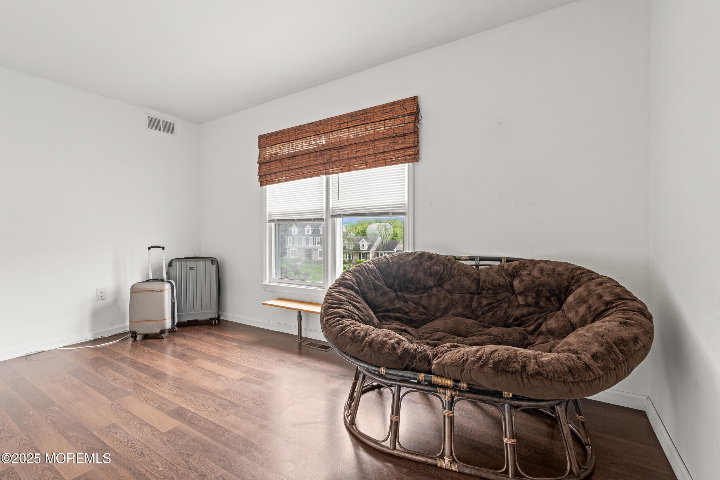 Allenwood, New Jersey, 08720, United States, 5 Bedrooms Bedrooms, ,3 BathroomsBathrooms,Residential,Active,1849537
