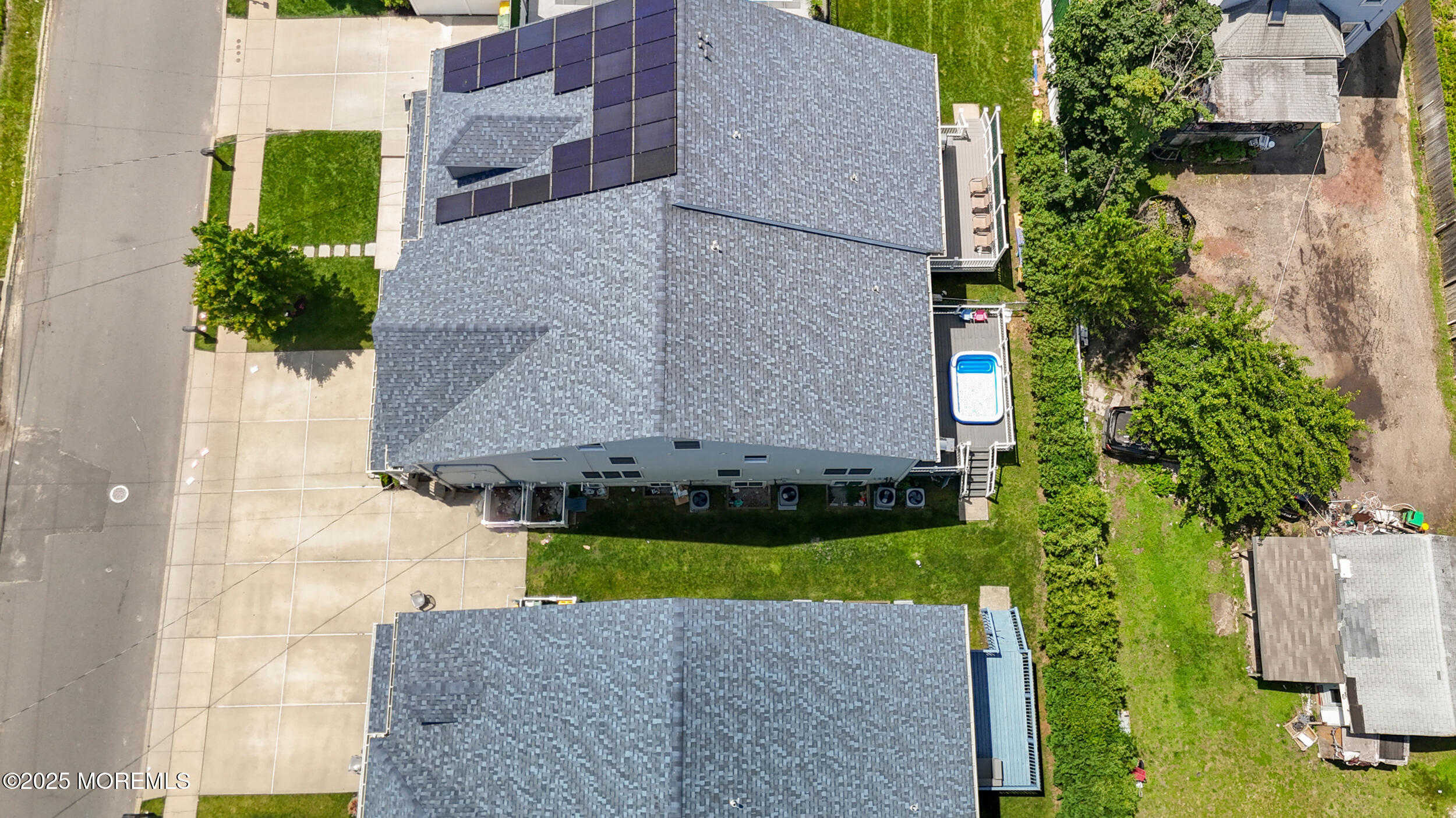 Lakewood, New Jersey, 08701, United States, 10 Bedrooms Bedrooms, ,6 BathroomsBathrooms,Residential,Pending,1973270