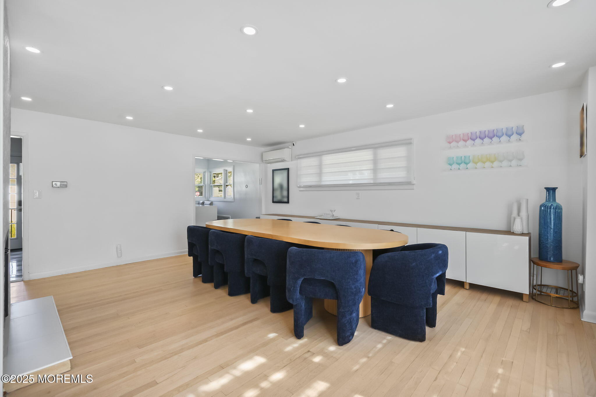 Oakhurst, New Jersey, 07755, United States, 4 Bedrooms Bedrooms, ,3 BathroomsBathrooms,Residential,Active,1941118
