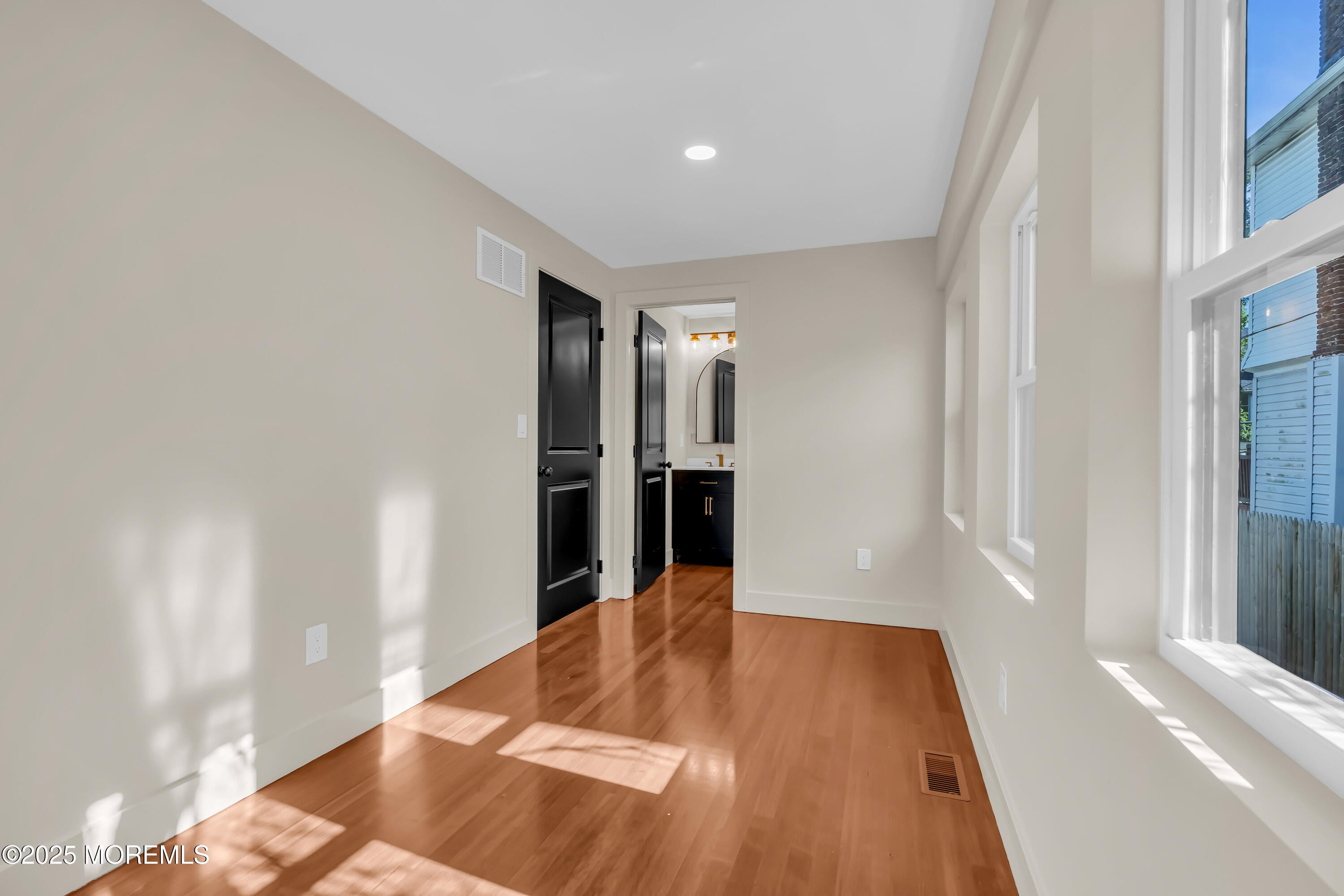 Asbury Park, New Jersey, 07712, United States, 6 Bedrooms Bedrooms, ,4 BathroomsBathrooms,Residential,Active,1929708