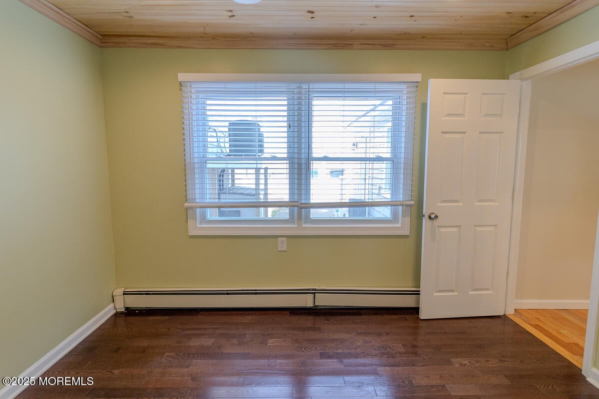 Seaside Heights, New Jersey, 08751, United States, 5 Bedrooms Bedrooms, ,3 BathroomsBathrooms,Residential,Active,1968429