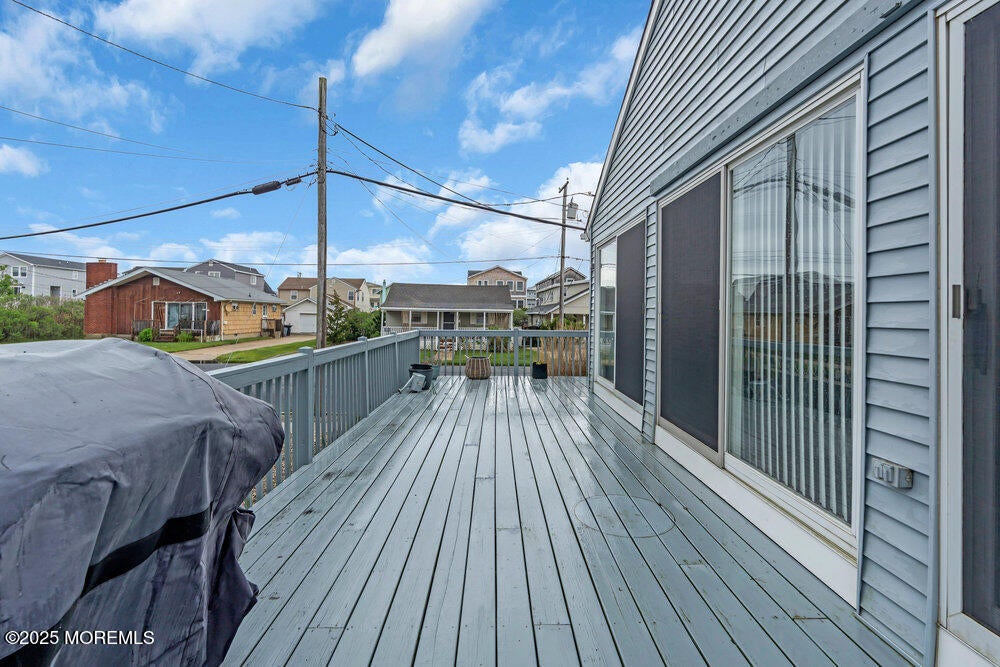 Manasquan, New Jersey, 08736, United States, 3 Bedrooms Bedrooms, ,2 BathroomsBathrooms,Residential,Active,1810503