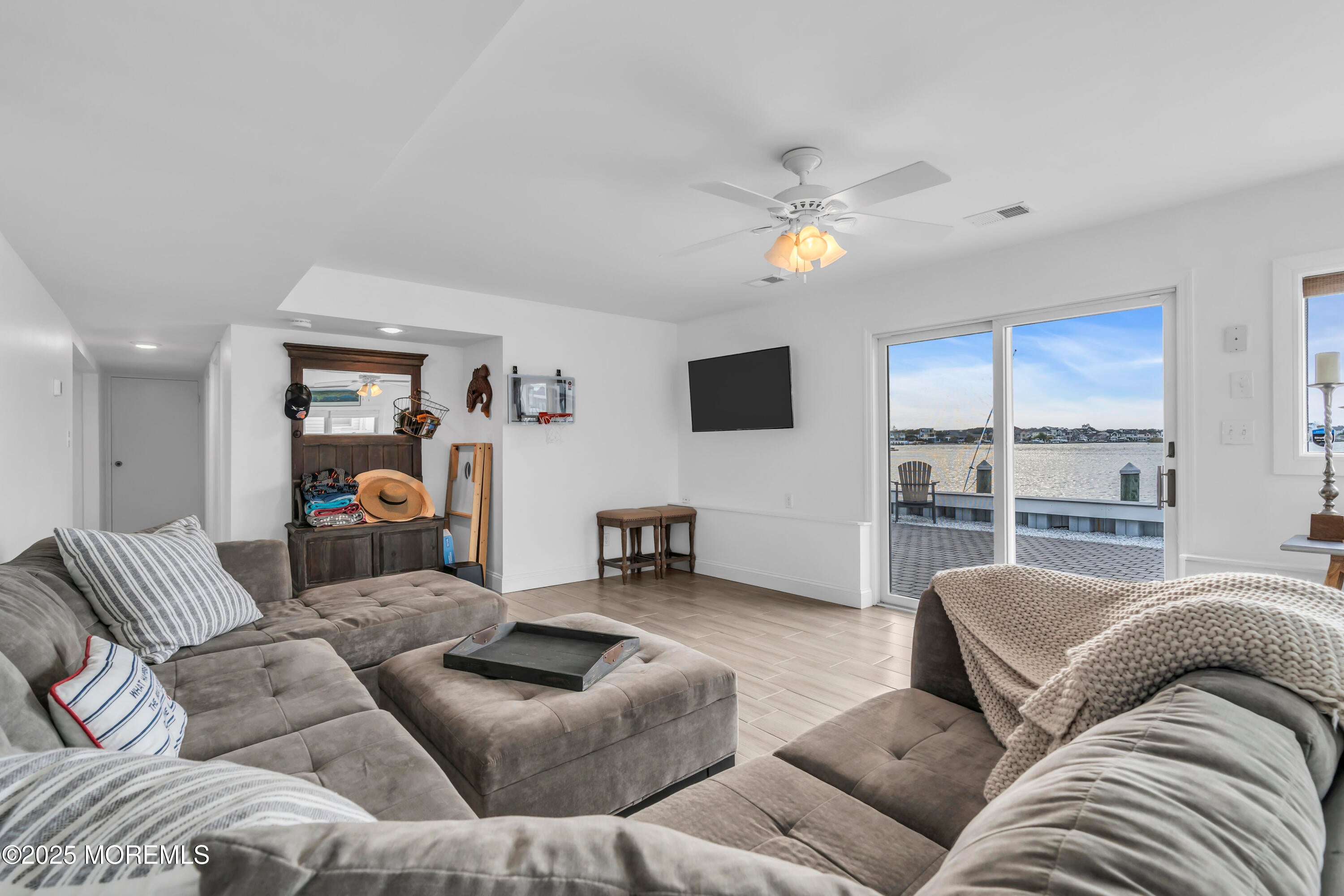 Toms River, New Jersey, 08753, United States, 5 Bedrooms Bedrooms, ,3 BathroomsBathrooms,Residential,Active,1952599