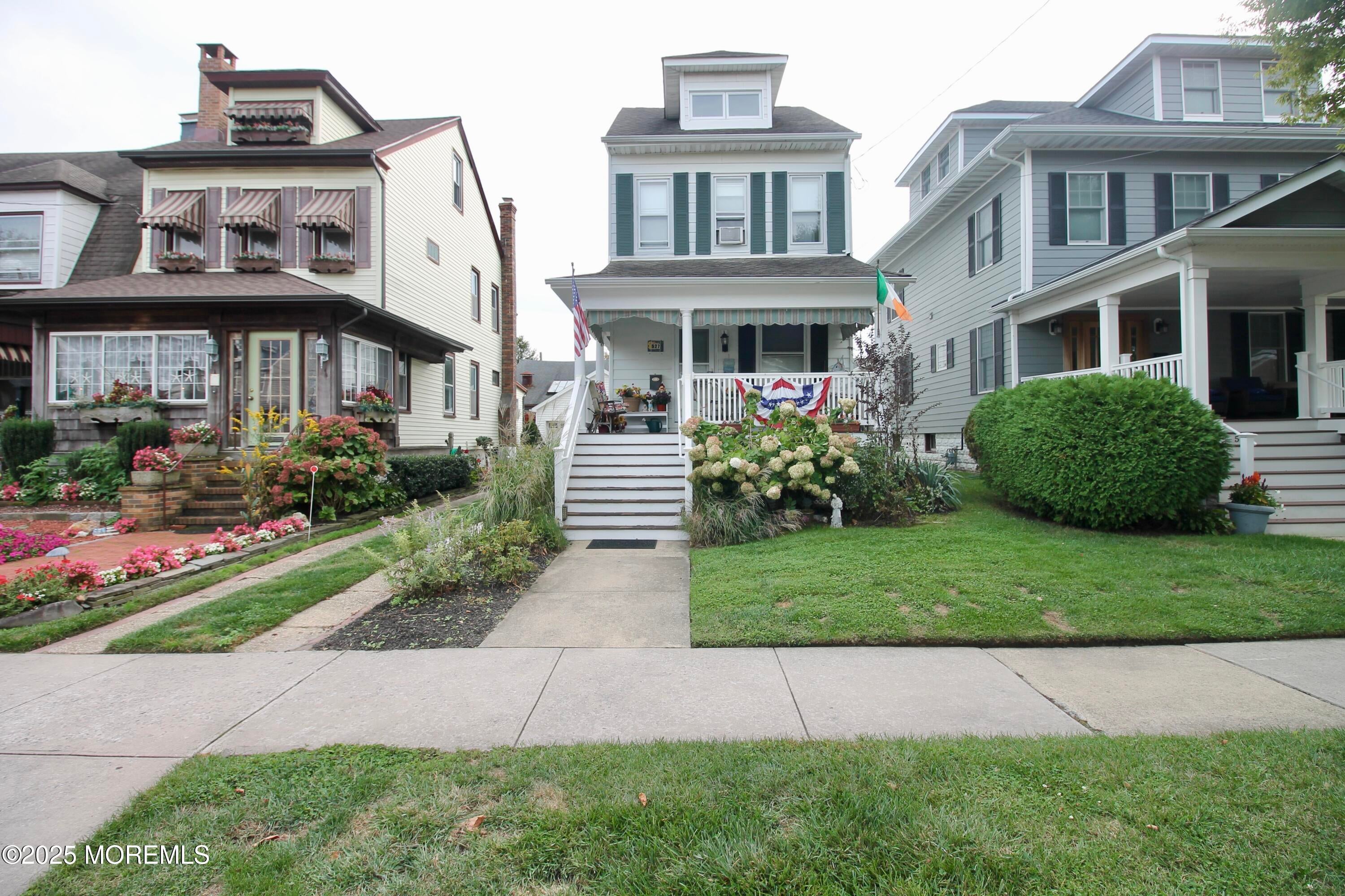 Belmar, New Jersey, 07719, United States, 3 Bedrooms Bedrooms, ,2 BathroomsBathrooms,Residential,Active,1953027