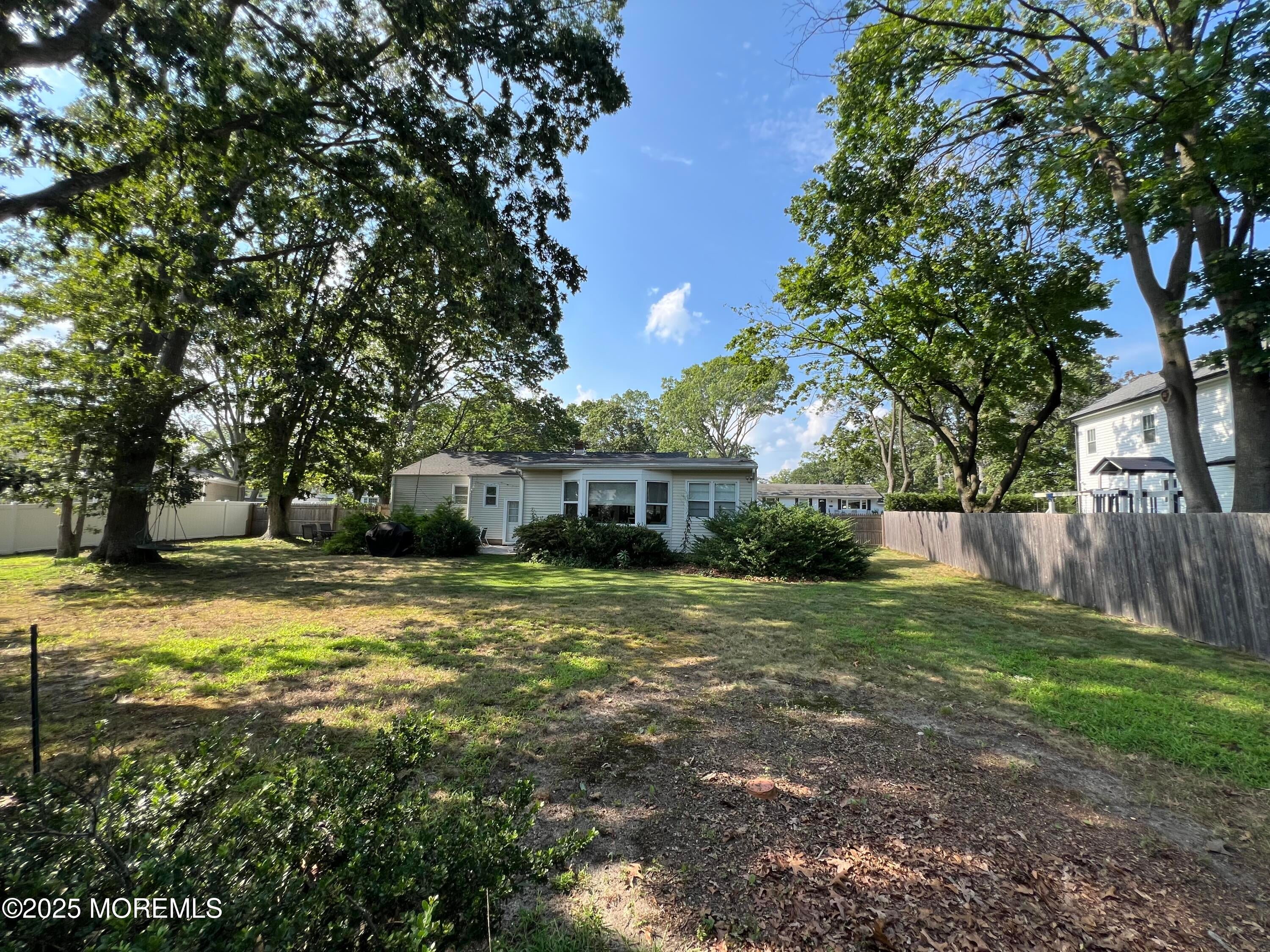 Oakhurst, New Jersey, 07755, United States, 4 Bedrooms Bedrooms, ,2 BathroomsBathrooms,Residential,Active,1905065