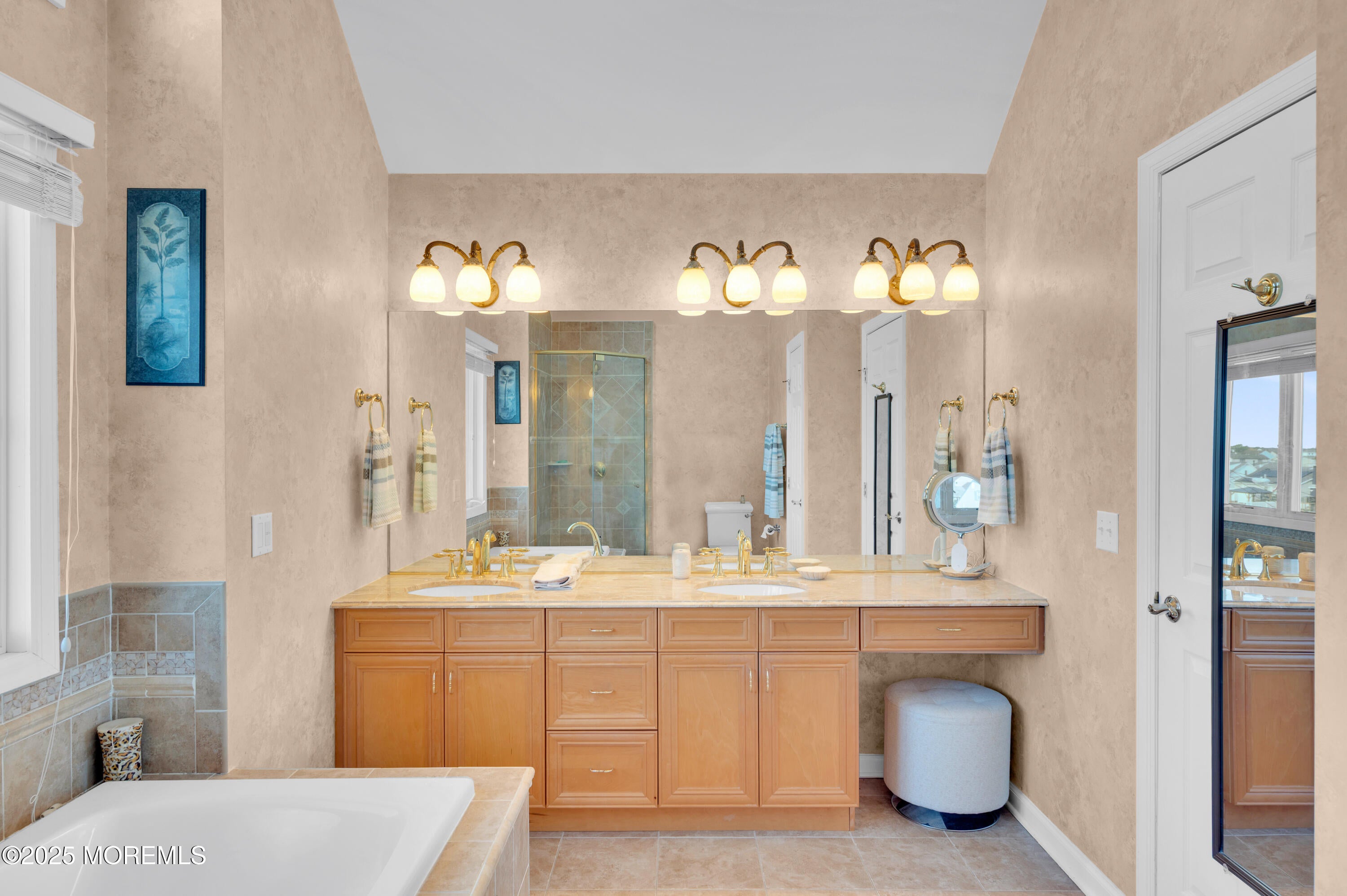 Toms River, New Jersey, 08753, United States, 5 Bedrooms Bedrooms, ,3 BathroomsBathrooms,Residential,Active,1995250