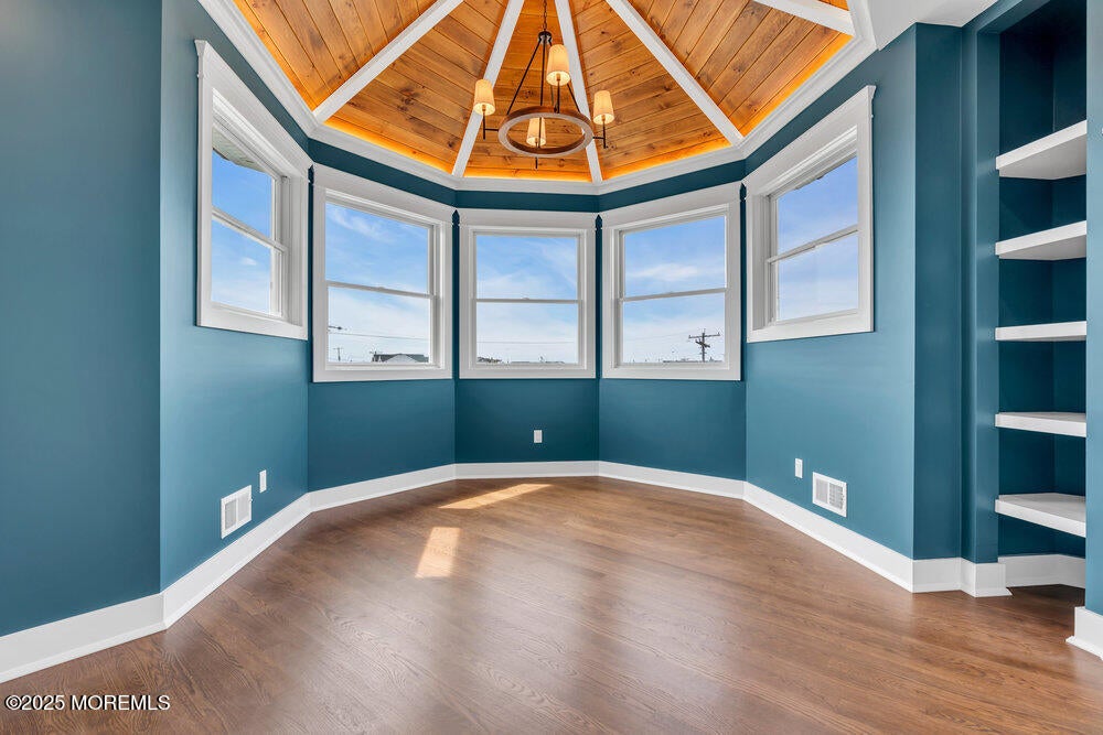 Lavallette, New Jersey, 08735, United States, 6 Bedrooms Bedrooms, ,6 BathroomsBathrooms,Residential,Active,1988716