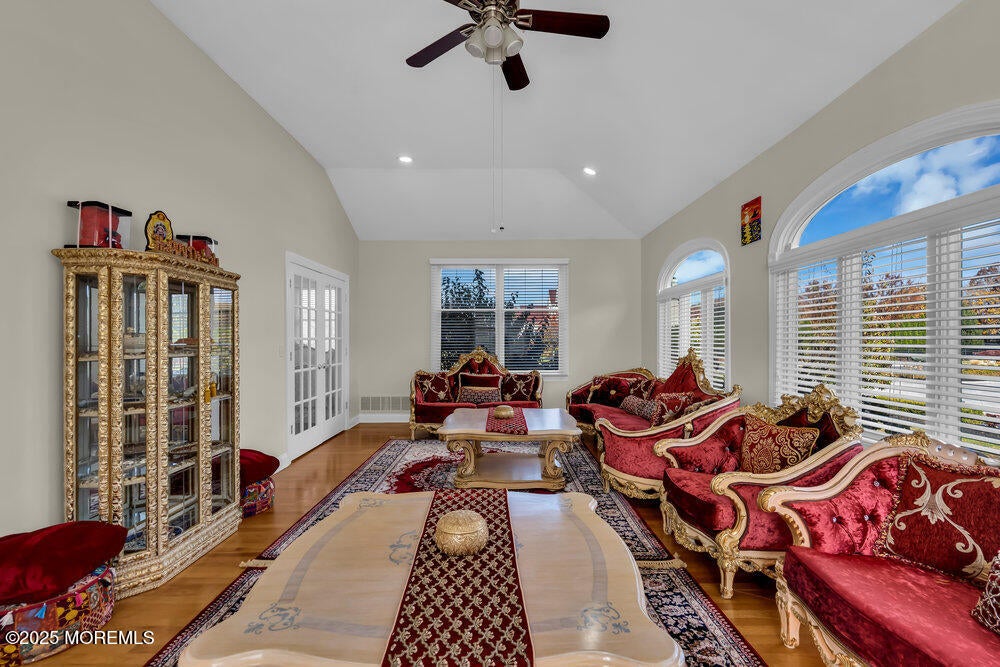 Toms River, New Jersey, 08753, United States, 5 Bedrooms Bedrooms, ,4 BathroomsBathrooms,Residential,Active,1989768