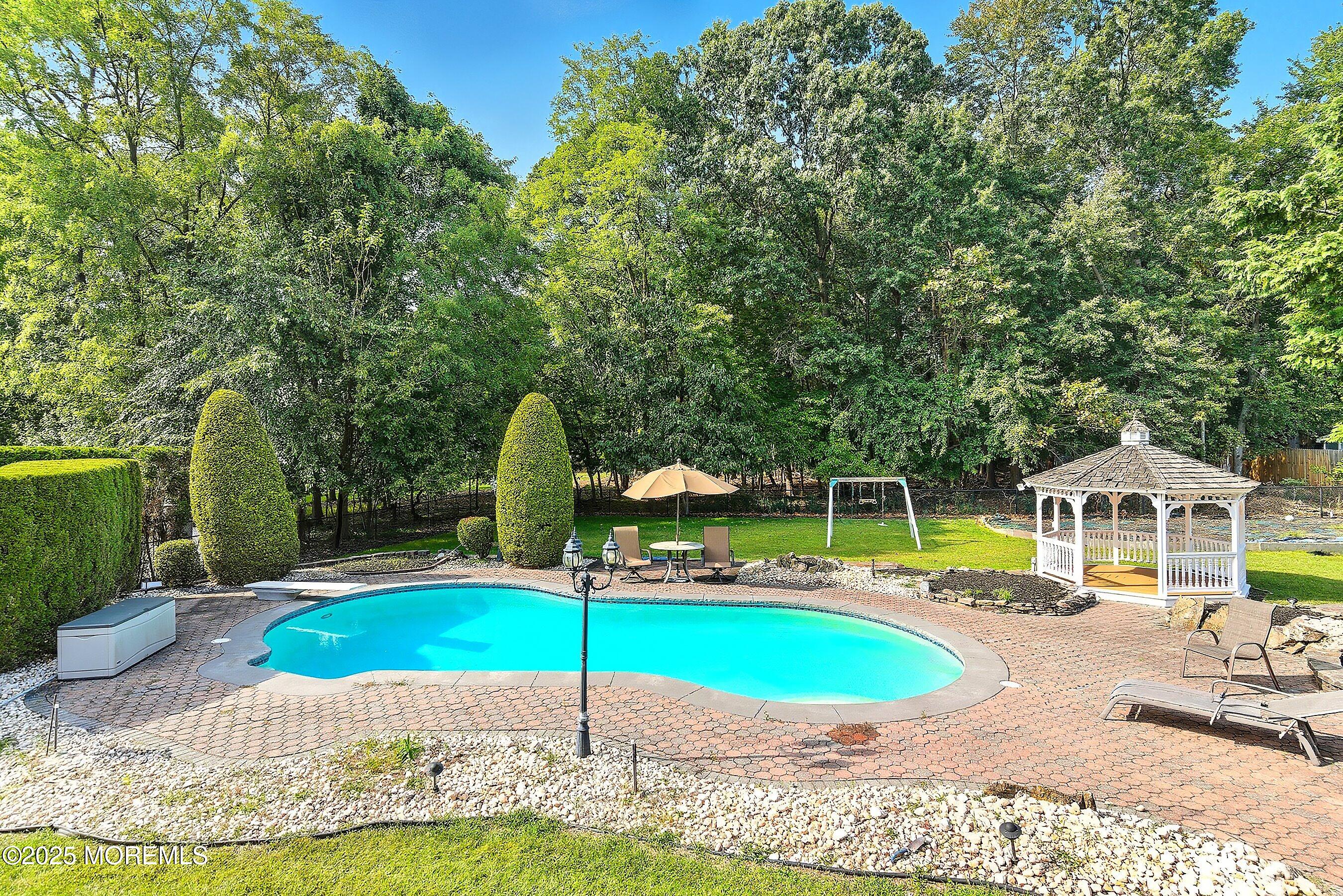 Manalapan, New Jersey, 07726, United States, 5 Bedrooms Bedrooms, ,3 BathroomsBathrooms,Residential,Active,1952450