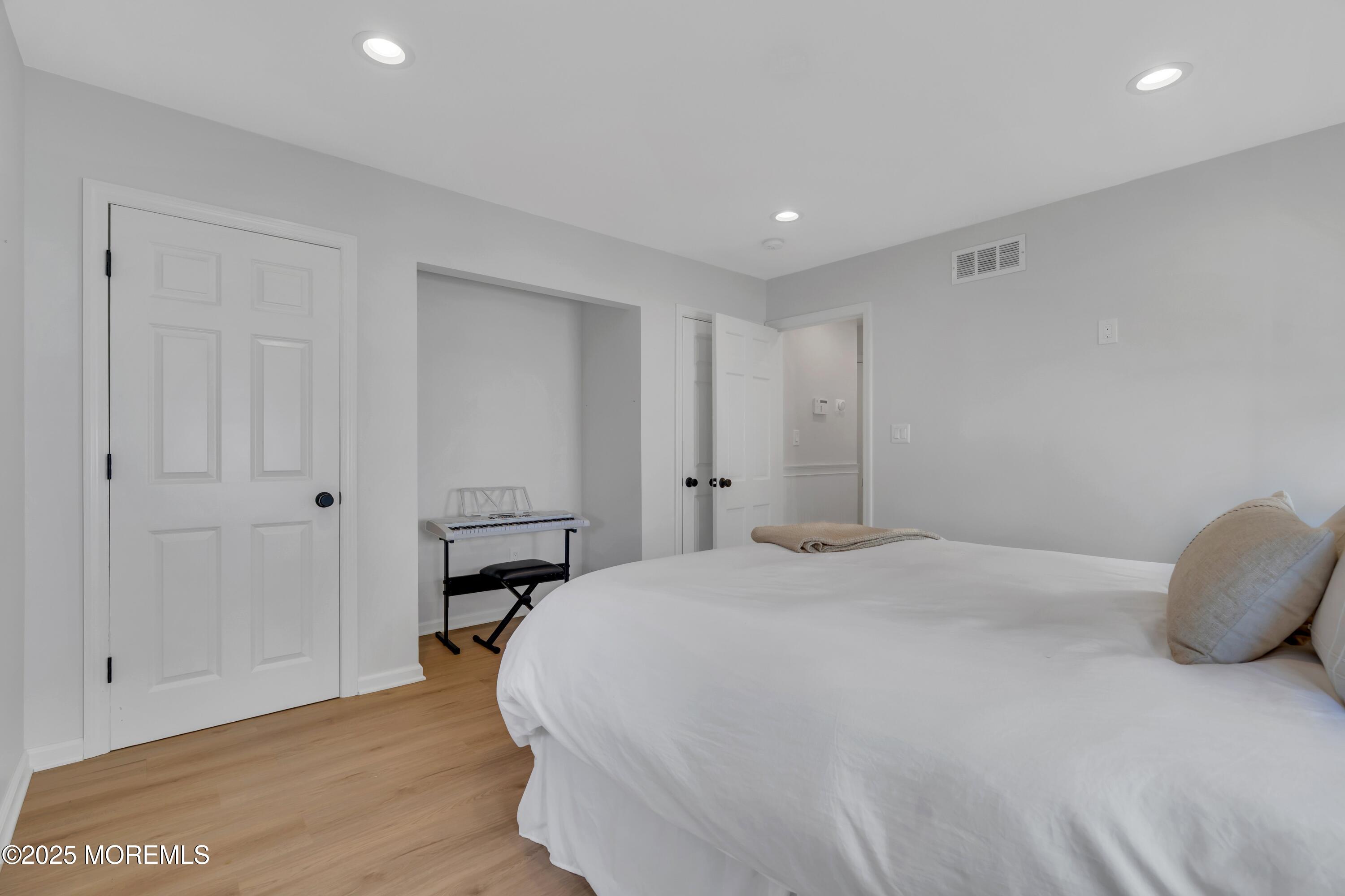 Point Pleasant Beach, New Jersey, 08742, United States, 4 Bedrooms Bedrooms, ,3 BathroomsBathrooms,Residential,Active,2008914