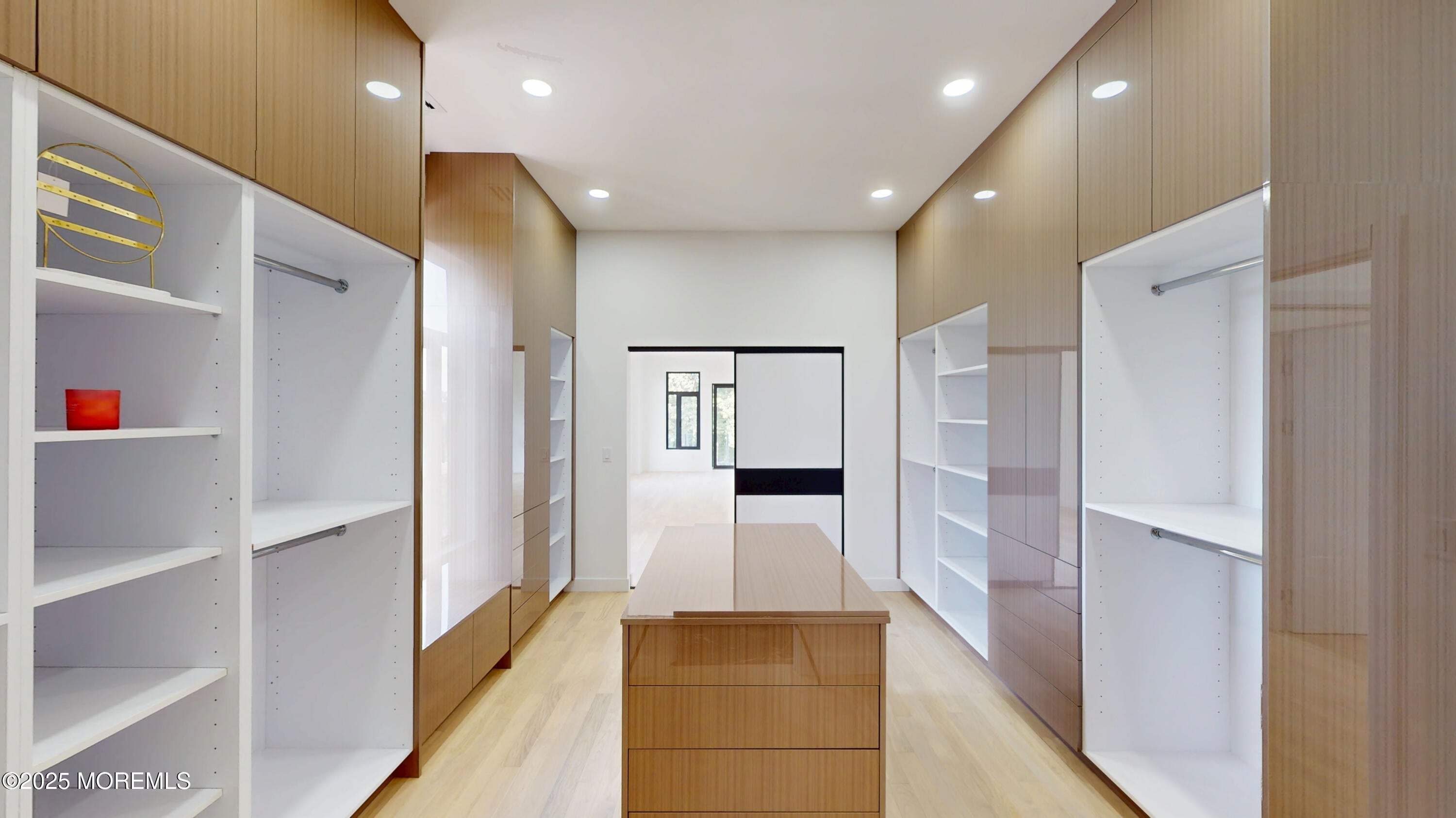 Marlboro, New Jersey, 07746, United States, 5 Bedrooms Bedrooms, ,5 BathroomsBathrooms,Residential,Active,1929654