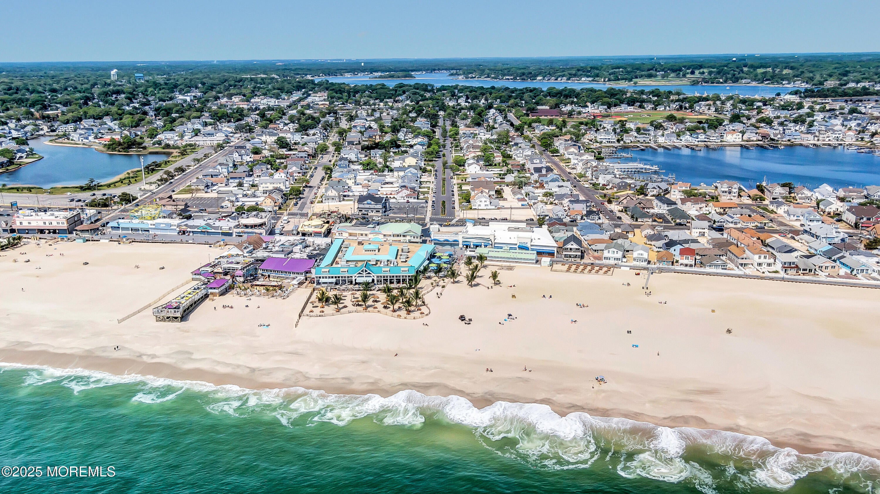 Point Pleasant Beach, New Jersey, 08742, United States, 4 Bedrooms Bedrooms, ,3 BathroomsBathrooms,Residential,Active,2008914