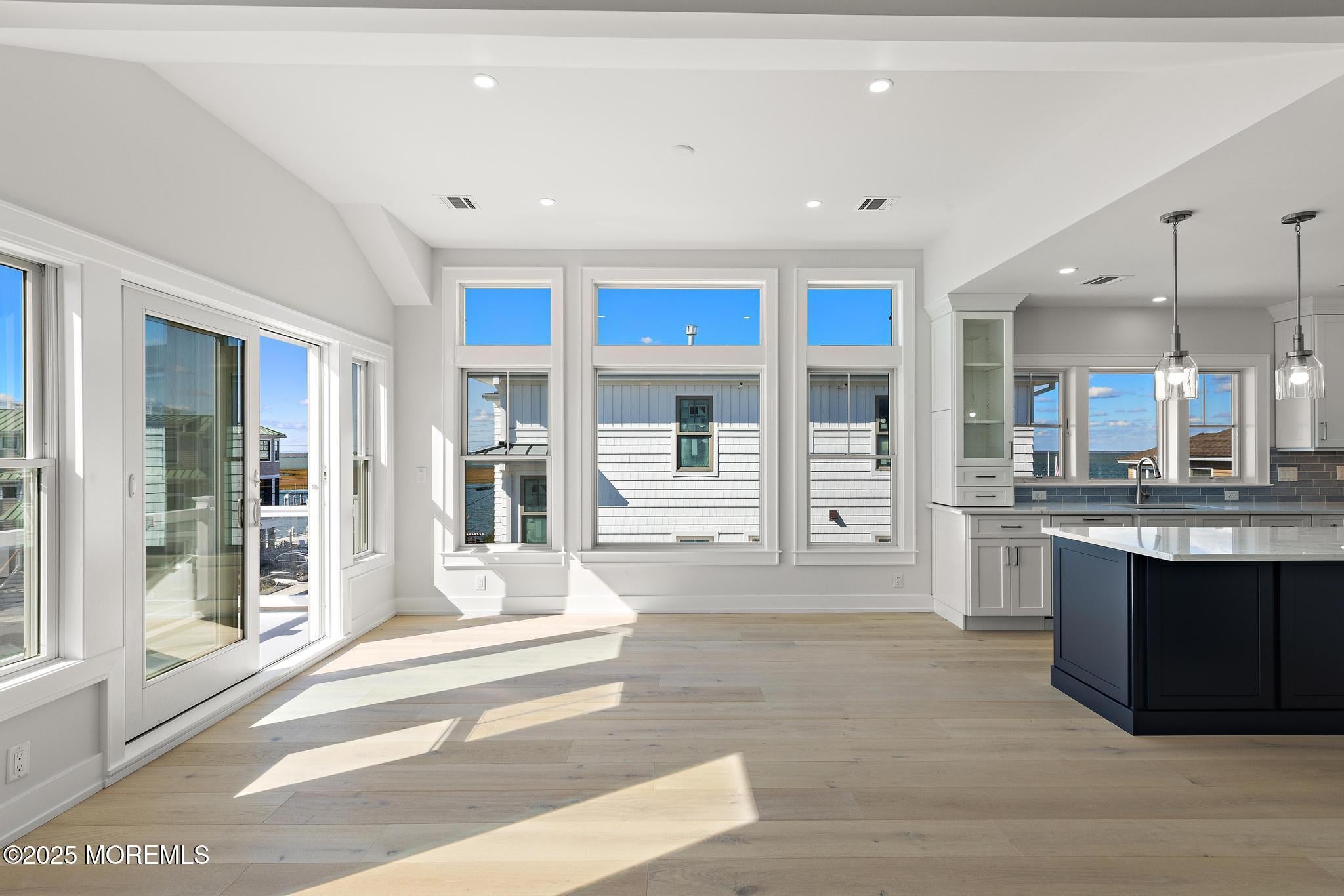 Long Beach Twp, New Jersey, 08008, United States, 6 Bedrooms Bedrooms, ,6 BathroomsBathrooms,Residential,Active,1927681