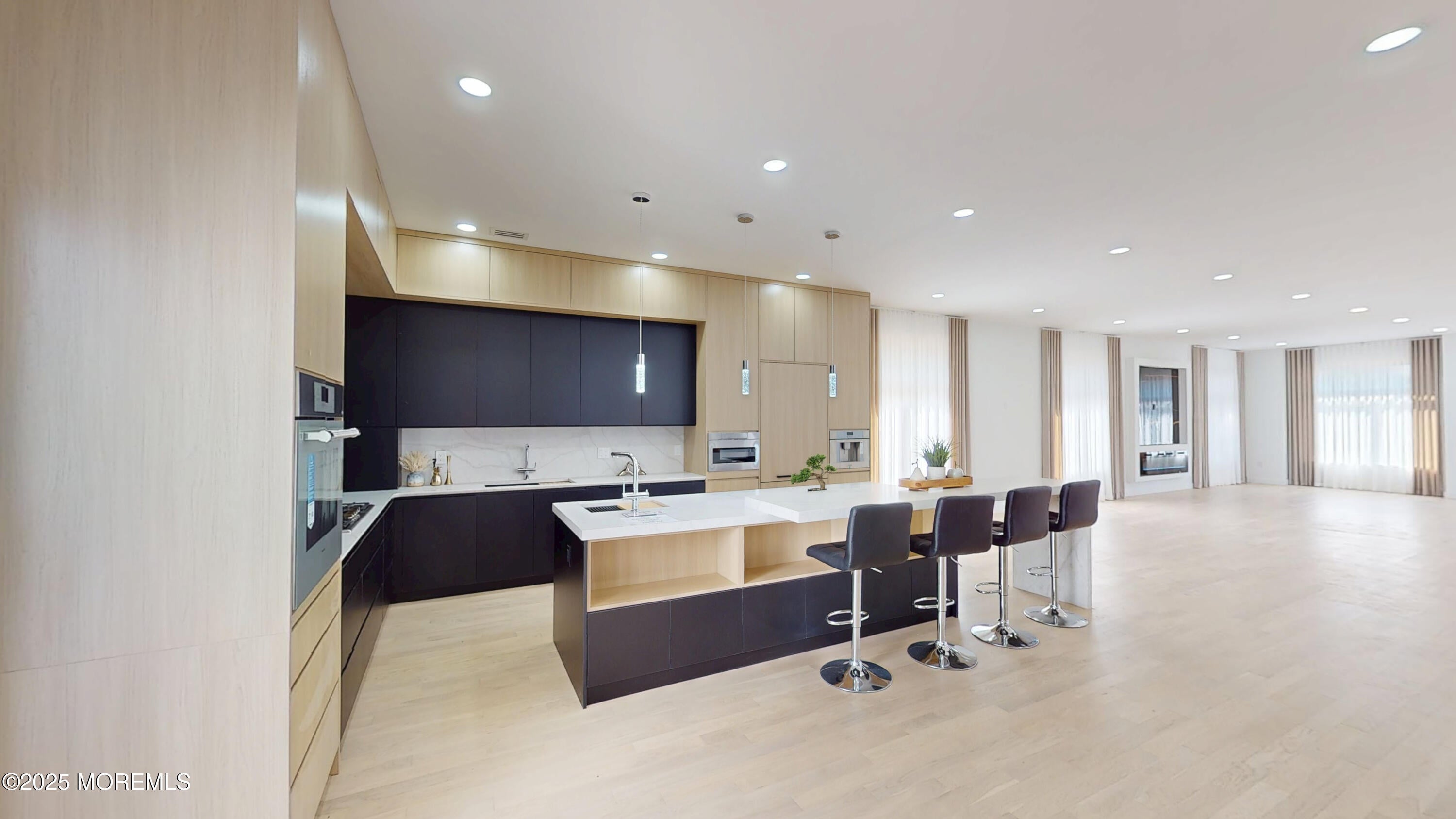 Marlboro, New Jersey, 07746, United States, 5 Bedrooms Bedrooms, ,5 BathroomsBathrooms,Residential,Active,1929654