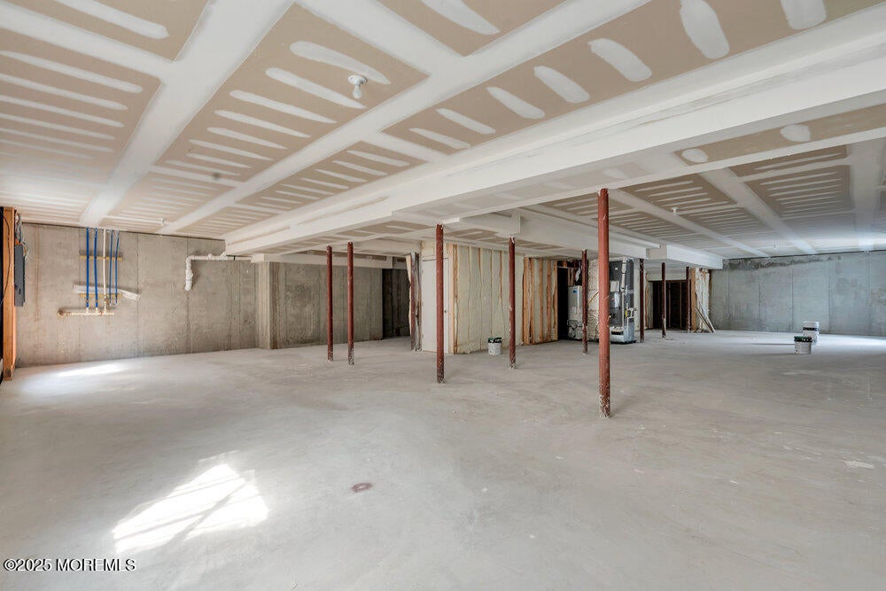 Jackson, New Jersey, 08527, United States, 6 Bedrooms Bedrooms, ,4 BathroomsBathrooms,Residential,Active,1973337