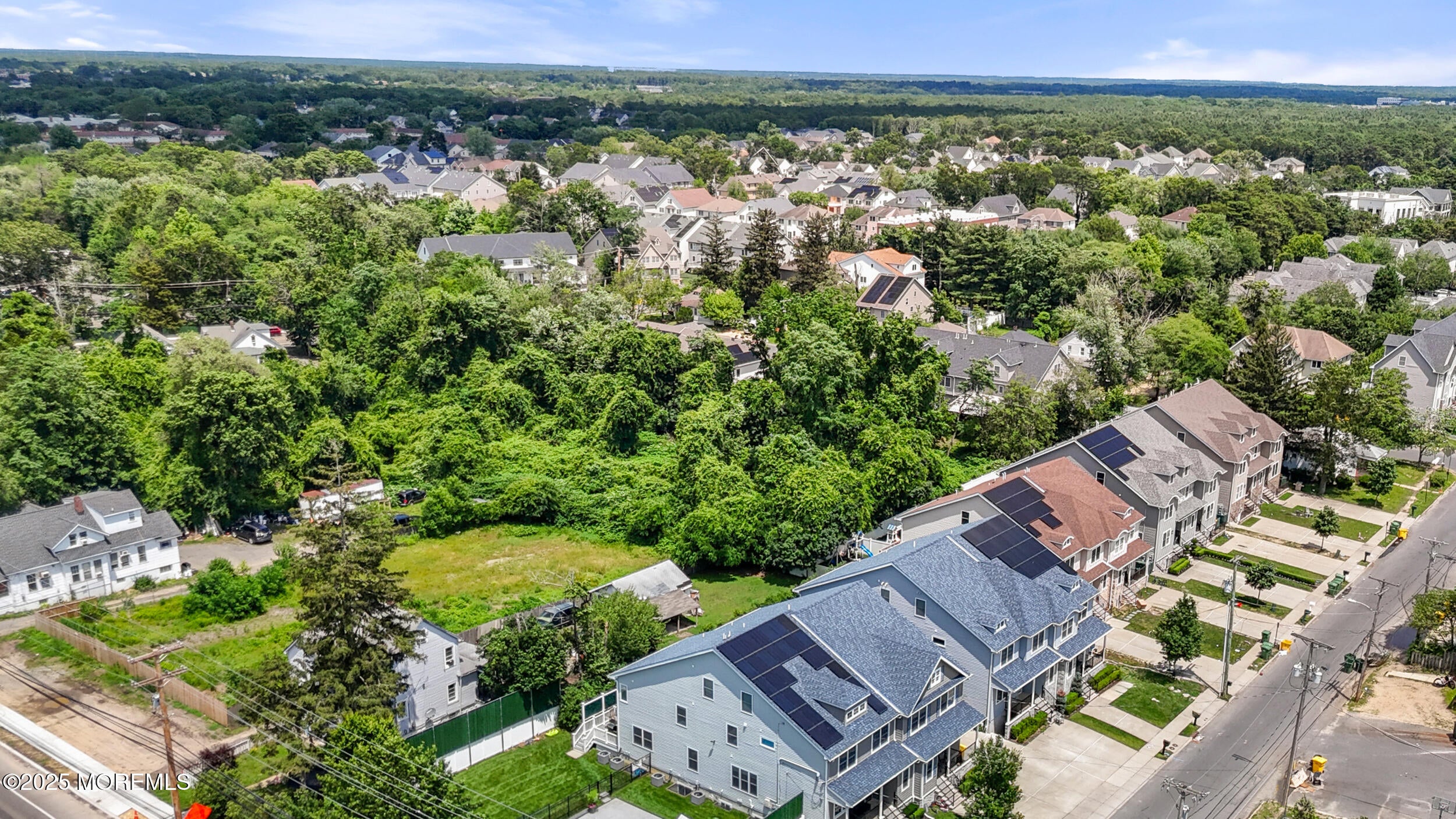 Lakewood, New Jersey, 08701, United States, 10 Bedrooms Bedrooms, ,6 BathroomsBathrooms,Residential,Pending,1973270