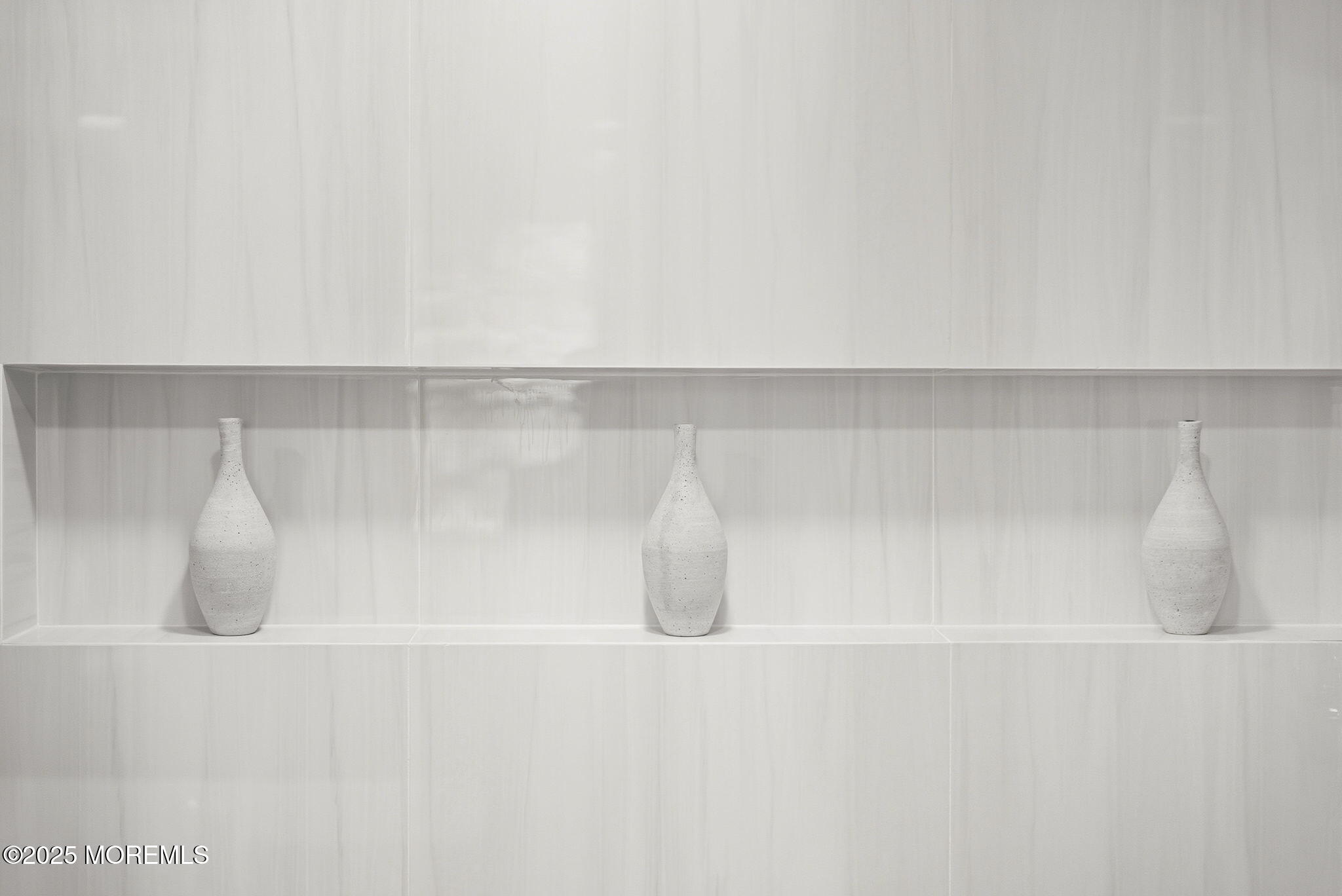 Manalapan, New Jersey, 07726, United States, 5 Bedrooms Bedrooms, ,4 BathroomsBathrooms,Residential,Active,1969663