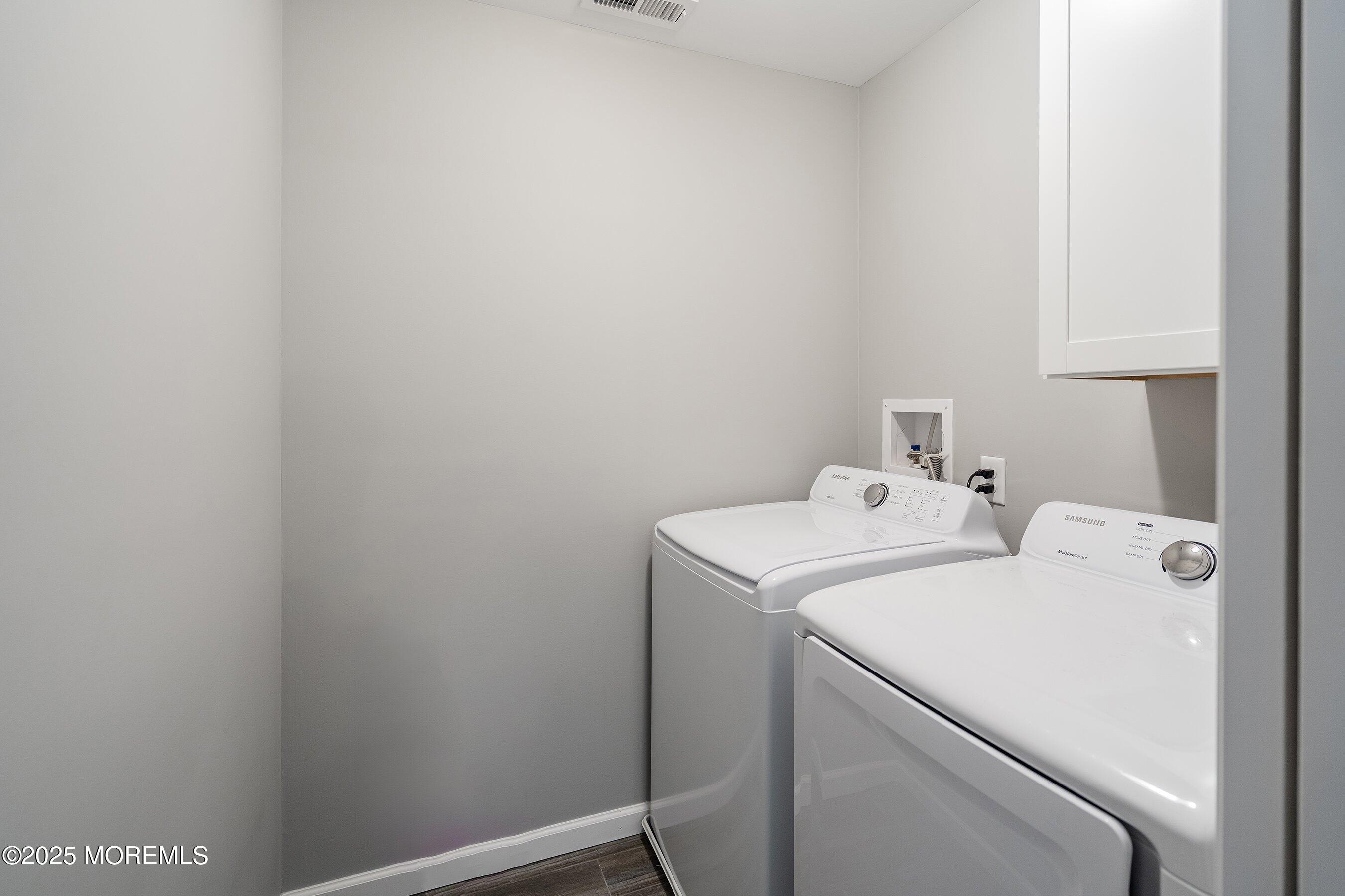 Fair Haven, New Jersey, 07704, United States, 4 Bedrooms Bedrooms, ,3 BathroomsBathrooms,Residential,Active,1905052
