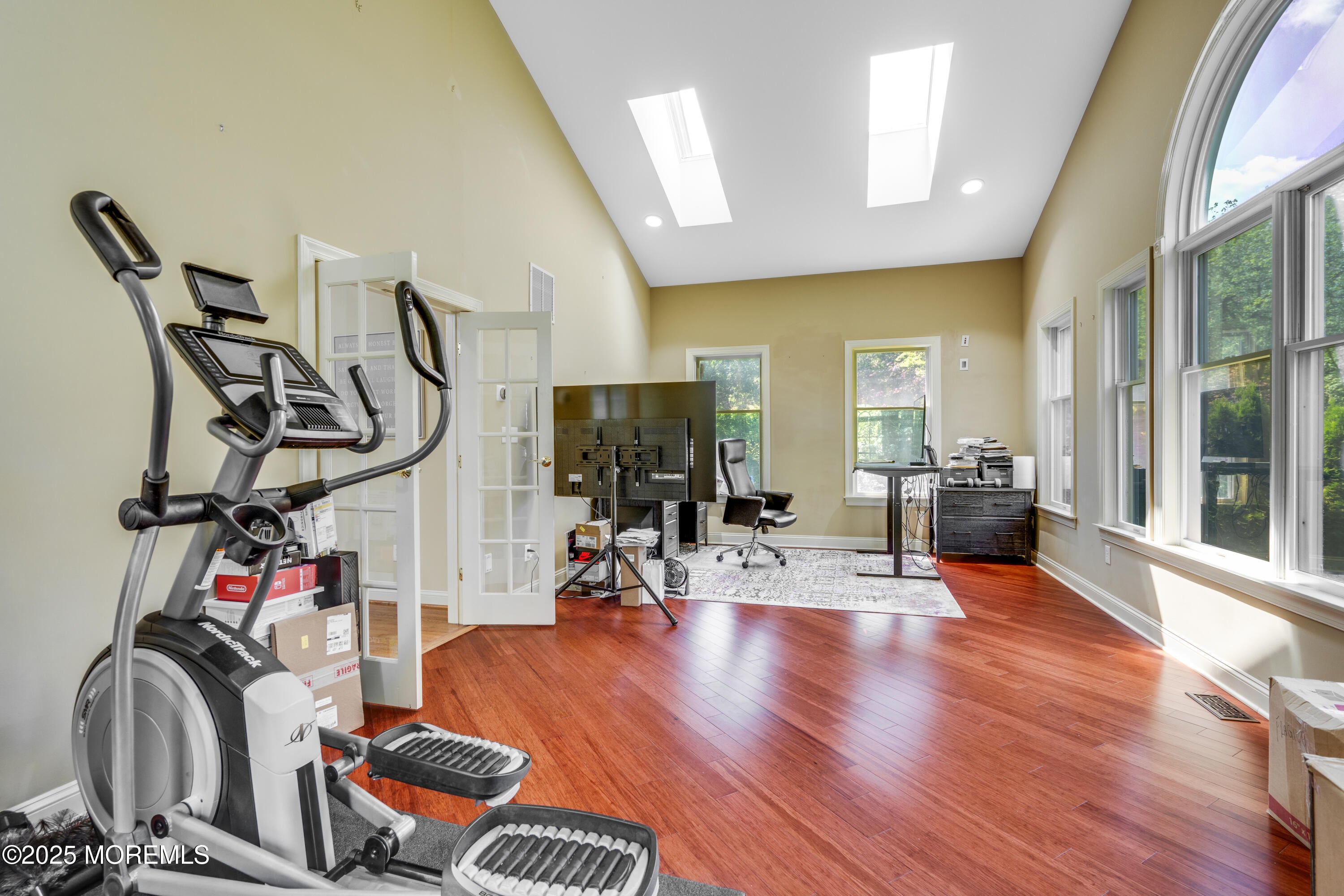 Marlboro, New Jersey, 07746, United States, 5 Bedrooms Bedrooms, ,5 BathroomsBathrooms,Residential,Active,1985596