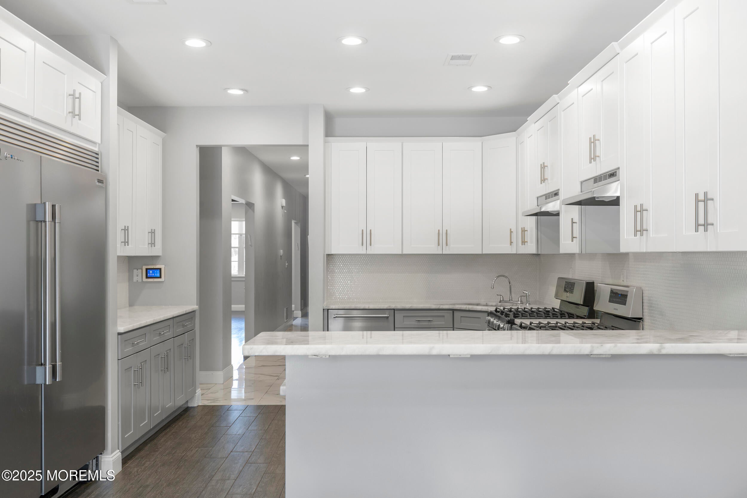 Lakewood, New Jersey, 08701, United States, 10 Bedrooms Bedrooms, ,6 BathroomsBathrooms,Residential,Pending,1973270