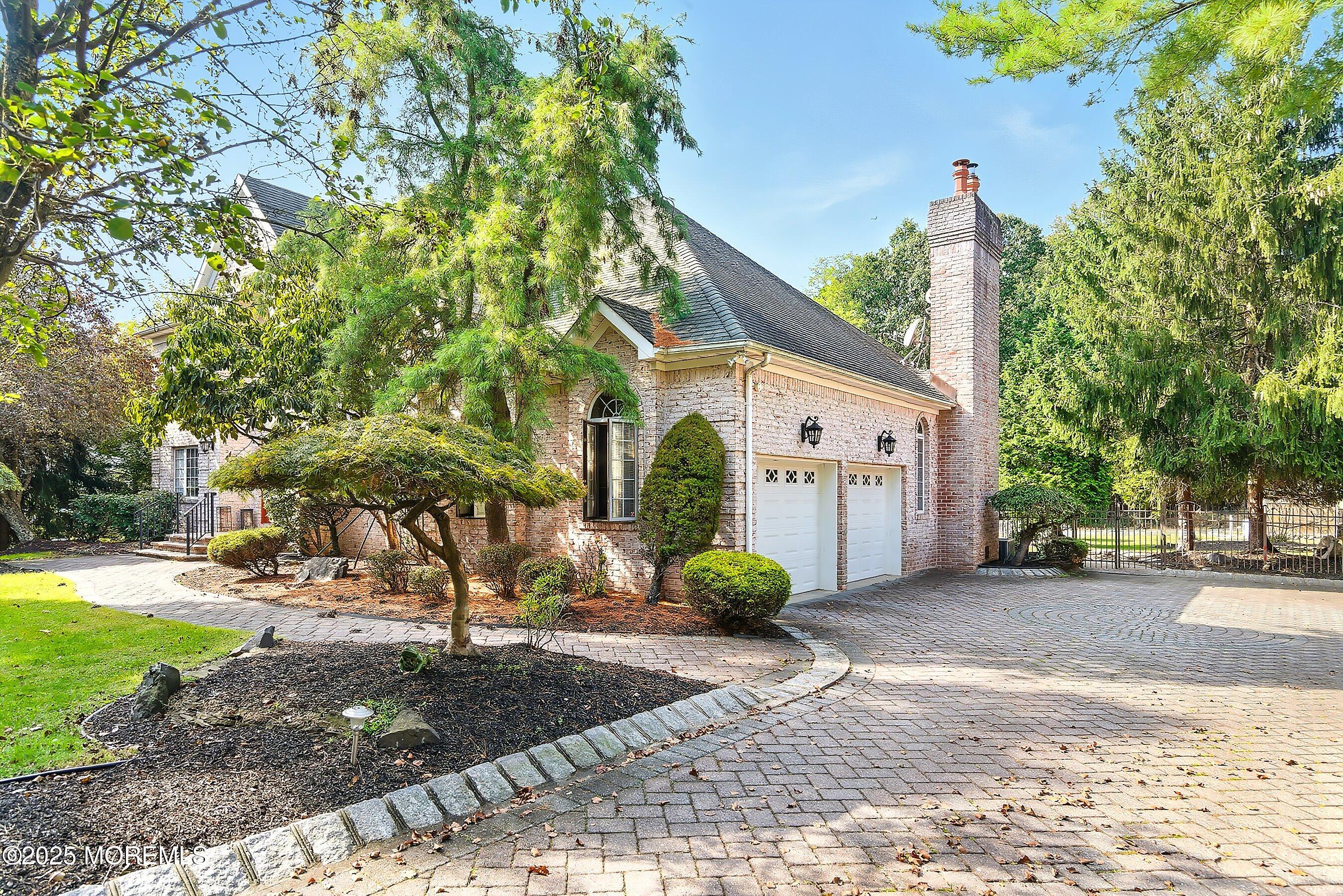 Manalapan, New Jersey, 07726, United States, 5 Bedrooms Bedrooms, ,3 BathroomsBathrooms,Residential,Active,1952450