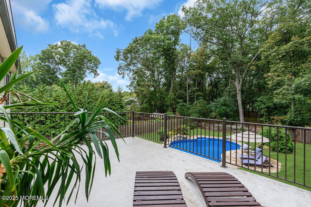 Eatontown, New Jersey, 07724, United States, 5 Bedrooms Bedrooms, ,3 BathroomsBathrooms,Residential,Active,1922289