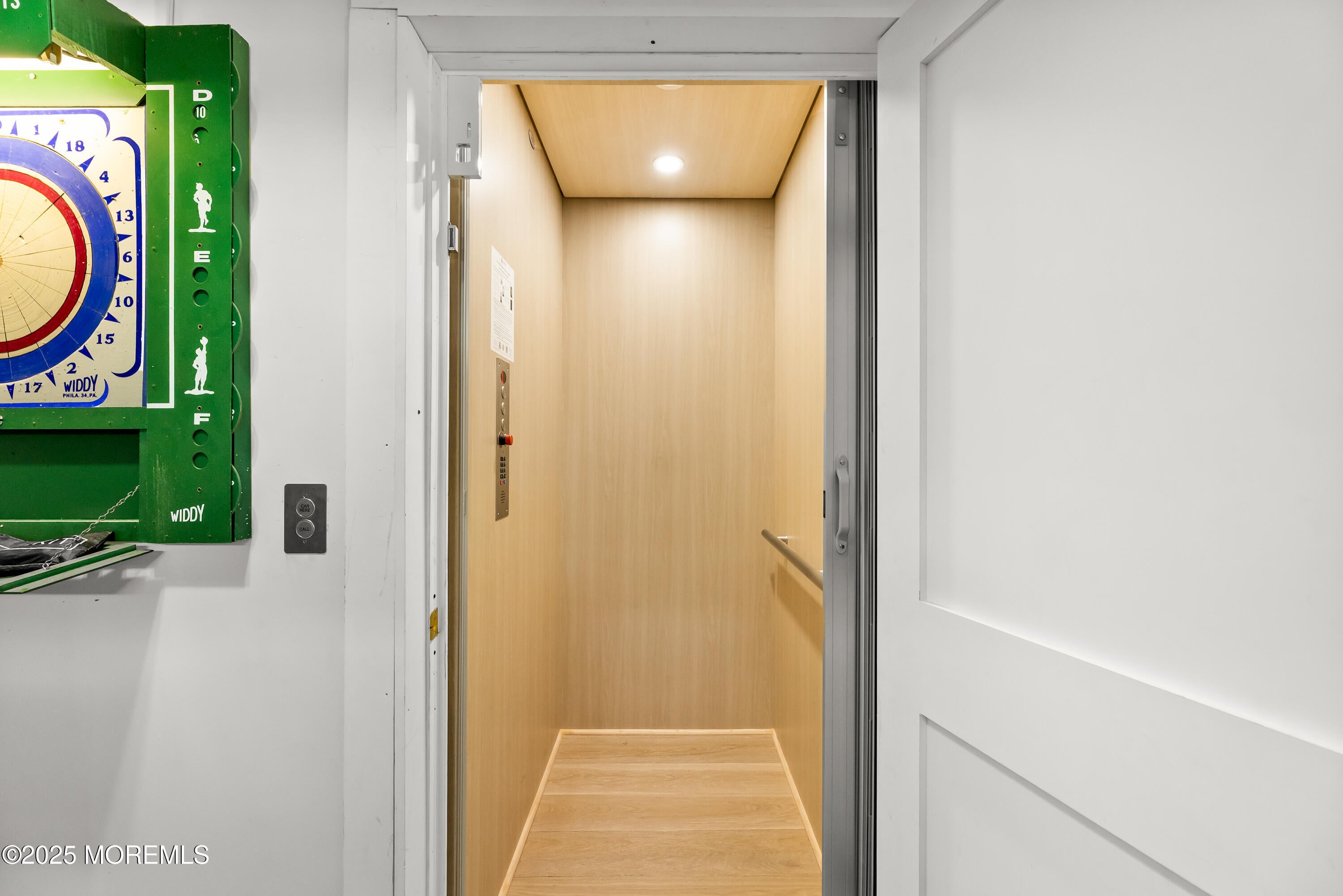 Beach Haven, New Jersey, 08008, United States, 6 Bedrooms Bedrooms, ,6 BathroomsBathrooms,Residential,Active,1969766