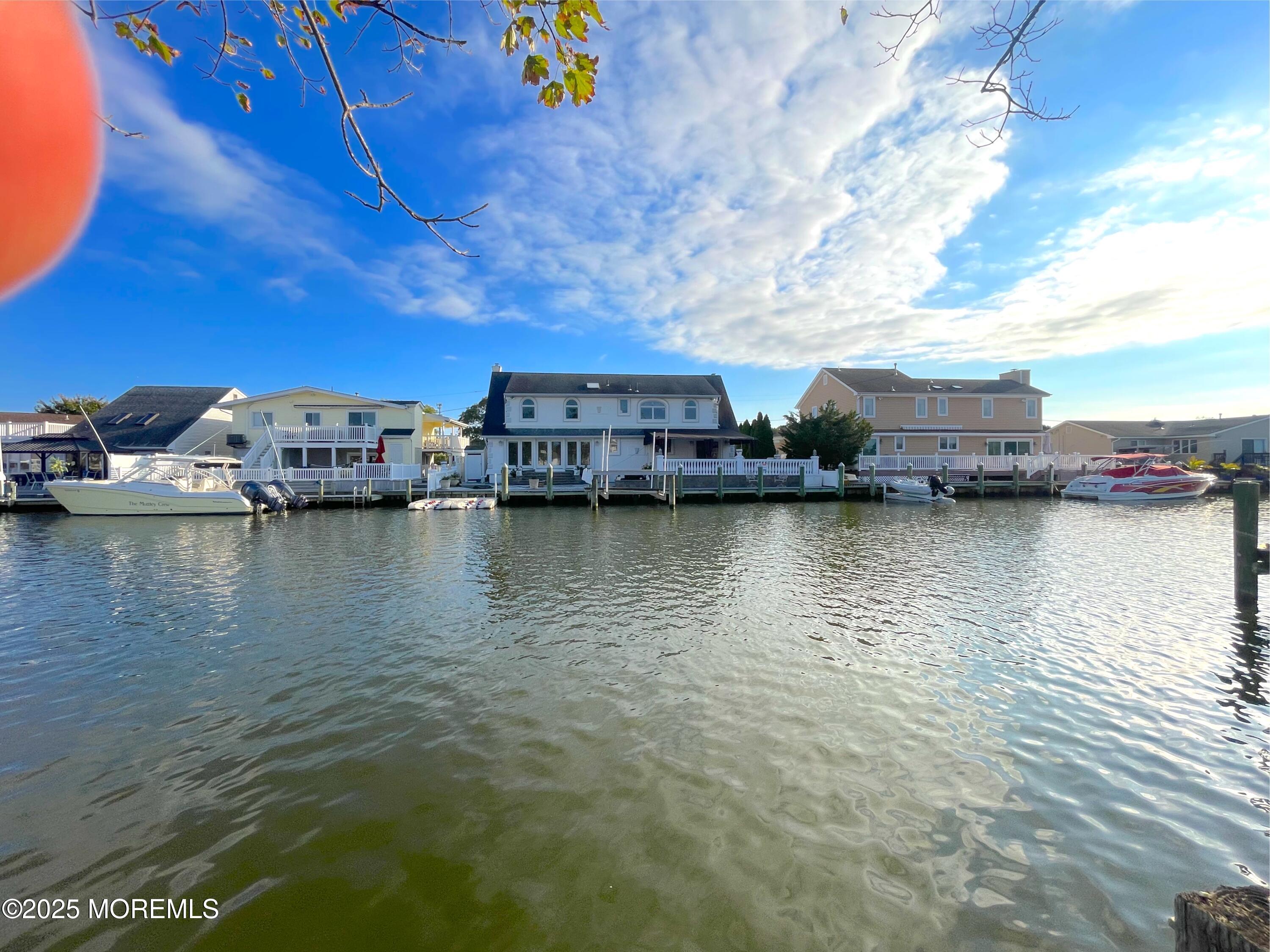 Toms River, New Jersey, 08753, United States, 3 Bedrooms Bedrooms, ,3 BathroomsBathrooms,Residential,Active,1888996