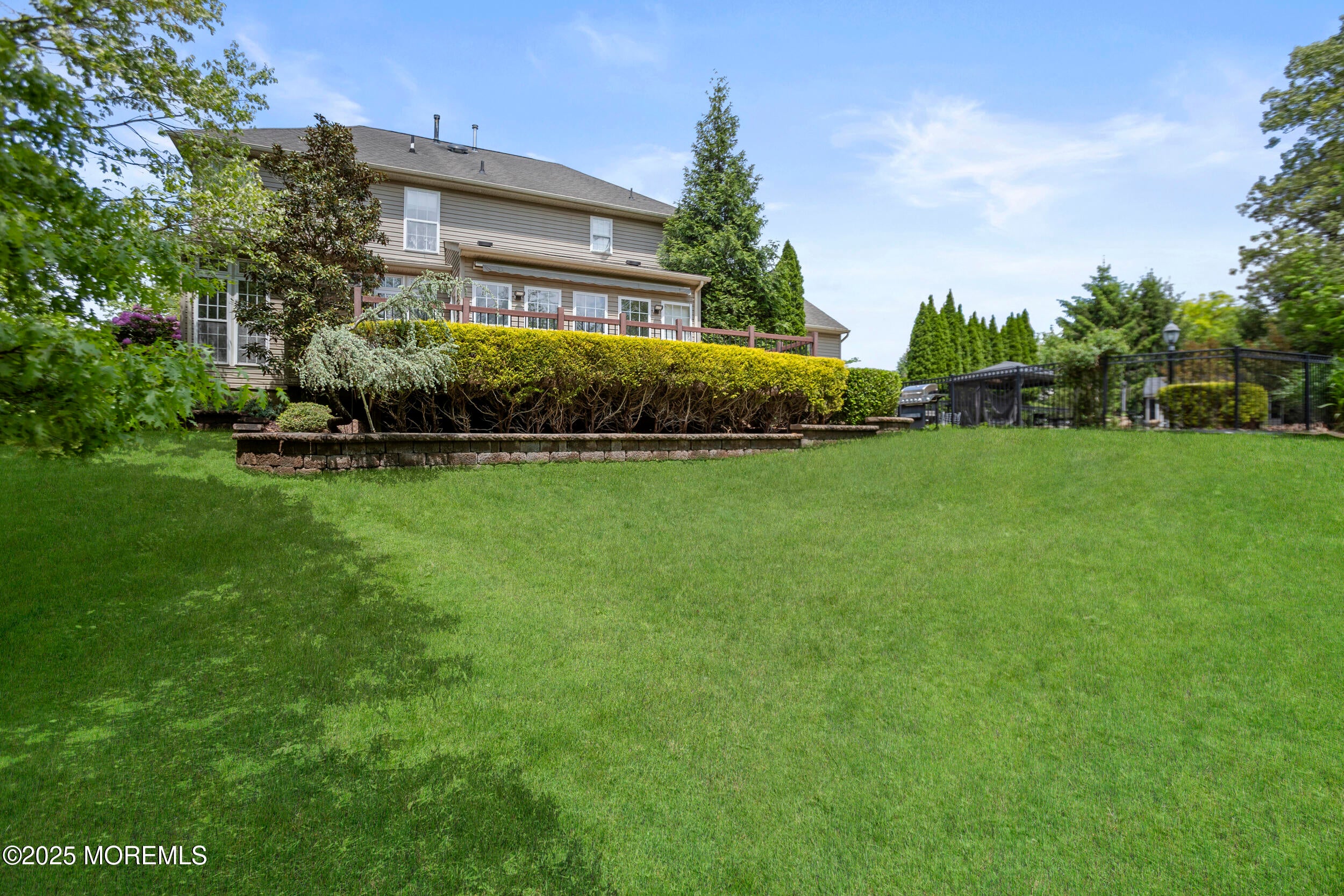 Jackson, New Jersey, 08527, United States, 5 Bedrooms Bedrooms, ,3 BathroomsBathrooms,Residential,Active,1973348