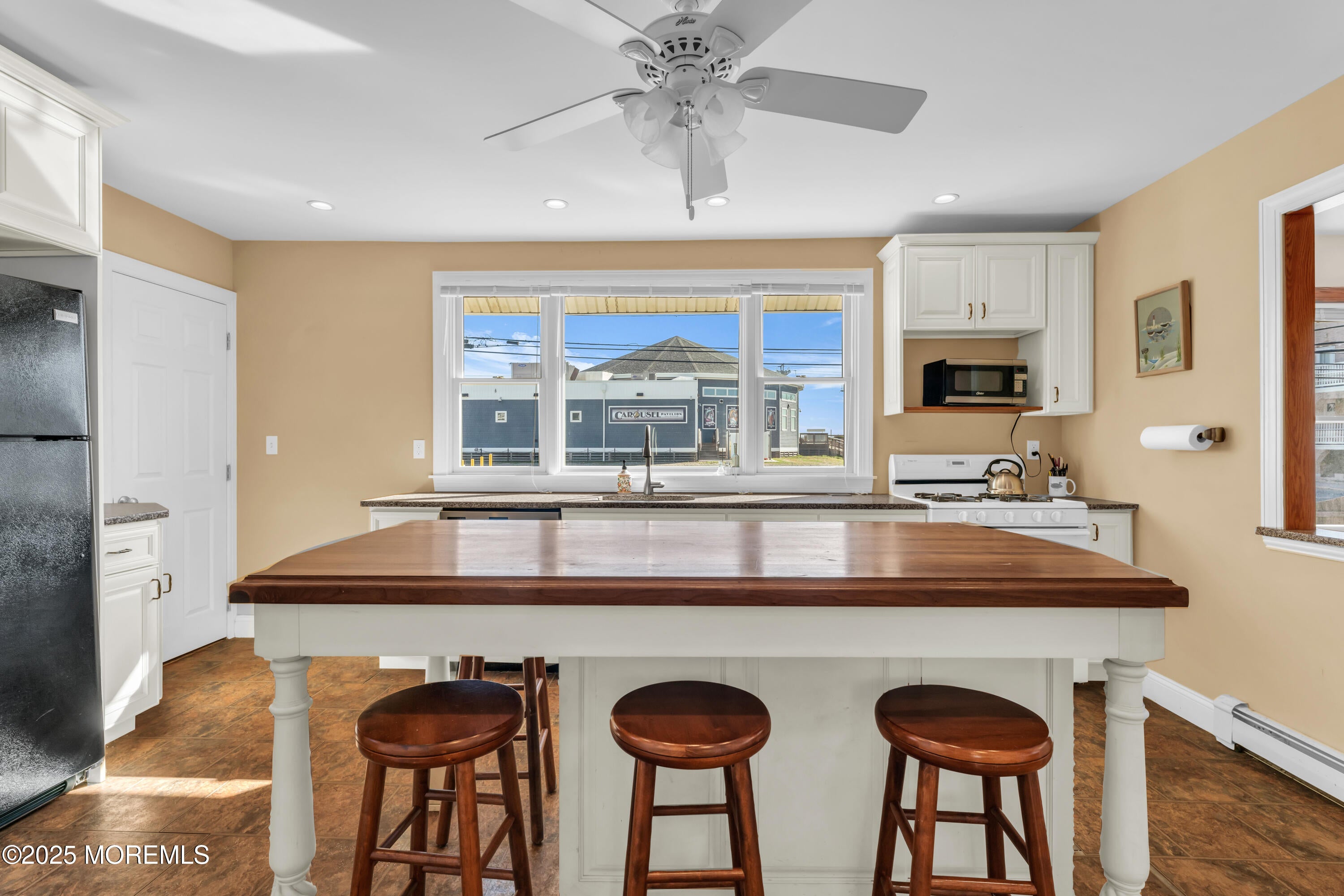 Seaside Heights, New Jersey, 08751, United States, 4 Bedrooms Bedrooms, ,3 BathroomsBathrooms,Residential,Active,1964292