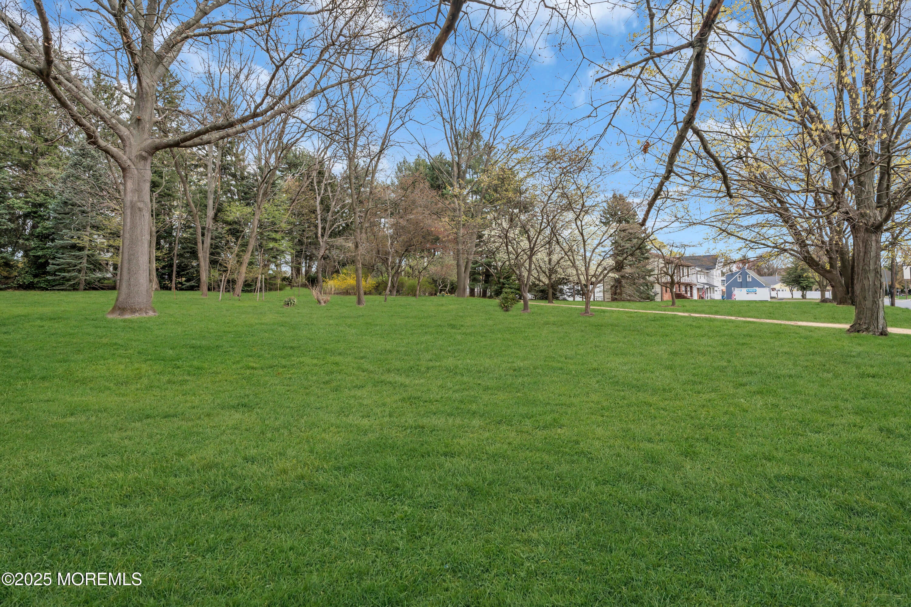 Hazlet, New Jersey, 07730, United States, 4 Bedrooms Bedrooms, ,2 BathroomsBathrooms,Residential,Active,1973535