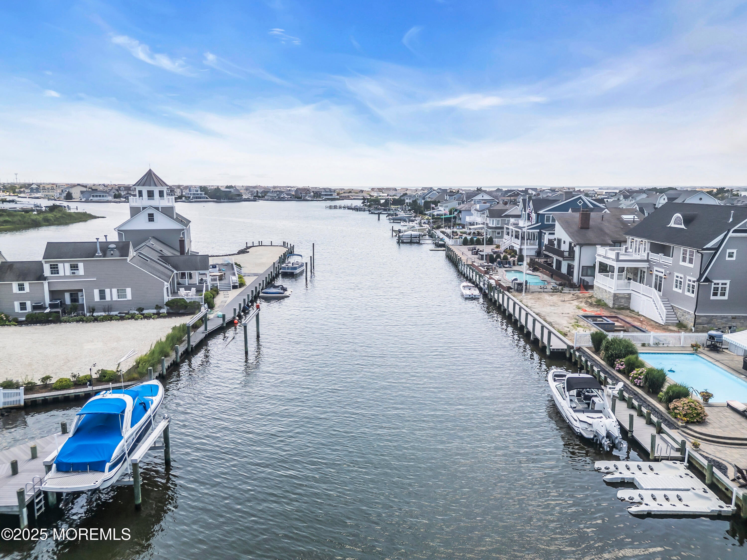 Mantoloking, New Jersey, 08738, United States, 6 Bedrooms Bedrooms, ,6 BathroomsBathrooms,Residential,Active,1904143