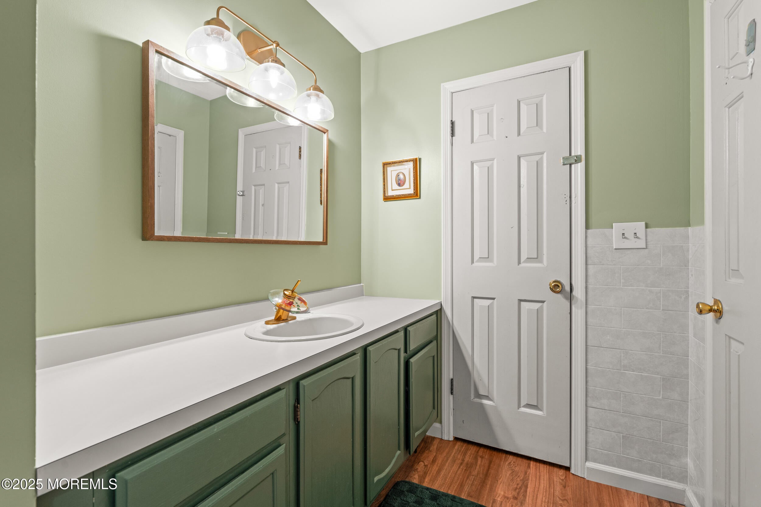 Allenwood, New Jersey, 08720, United States, 5 Bedrooms Bedrooms, ,3 BathroomsBathrooms,Residential,Active,1849537