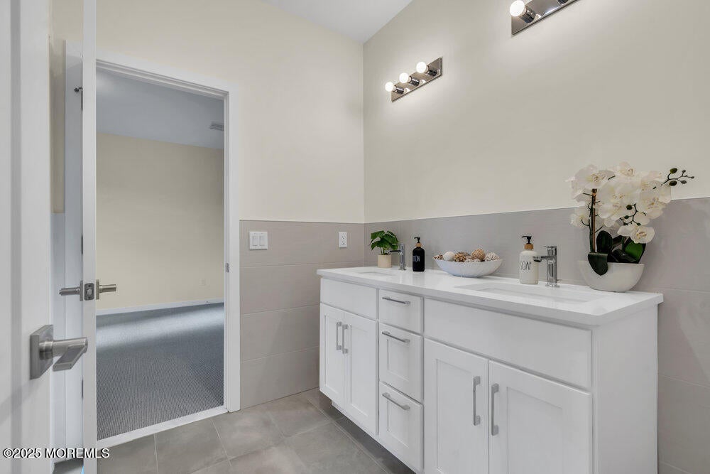 Jackson, New Jersey, 08527, United States, 6 Bedrooms Bedrooms, ,4 BathroomsBathrooms,Residential,Active,2007039