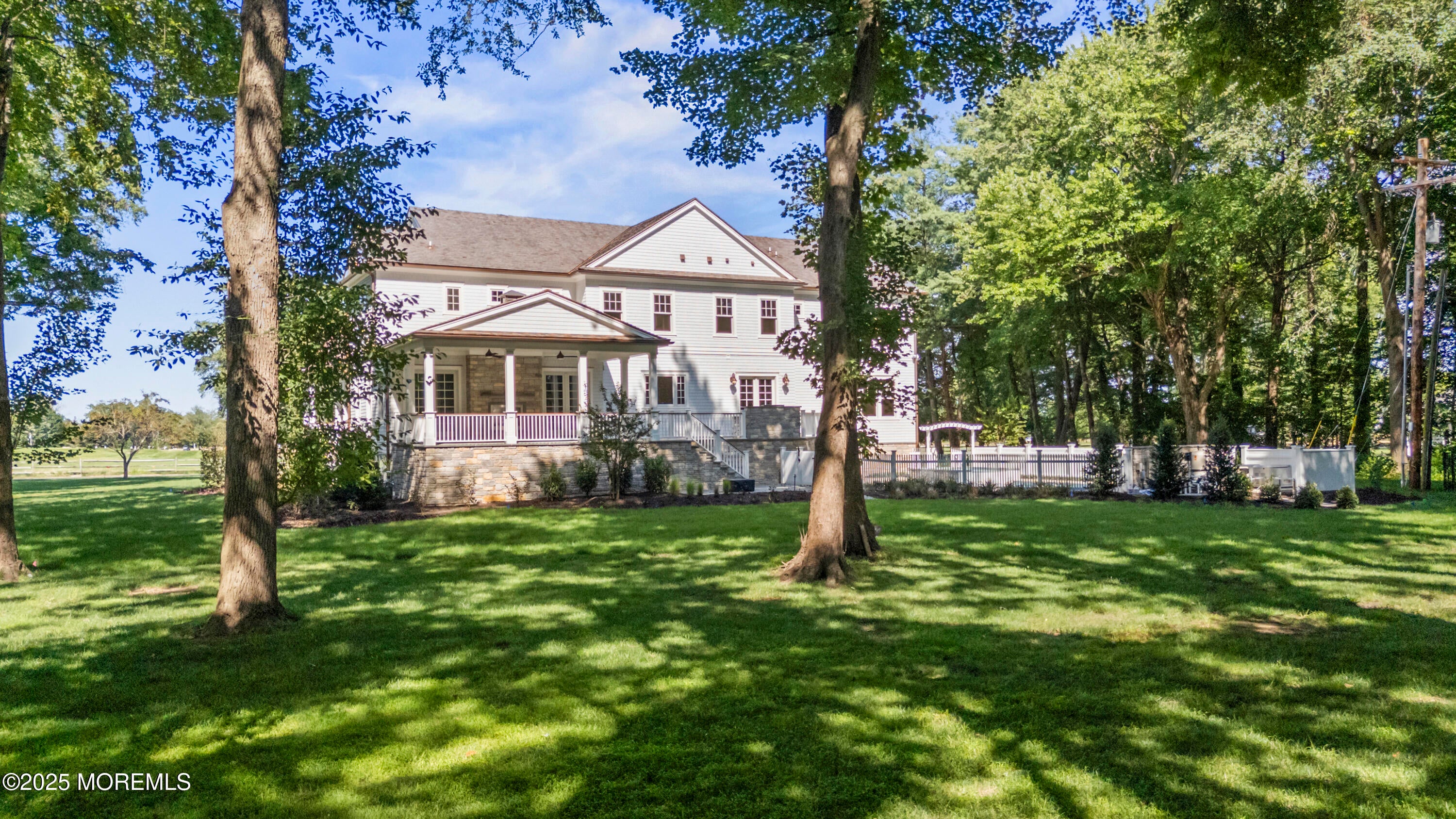 Rumson, New Jersey, 07760, United States, 6 Bedrooms Bedrooms, ,7 BathroomsBathrooms,Residential,Active,1904739
