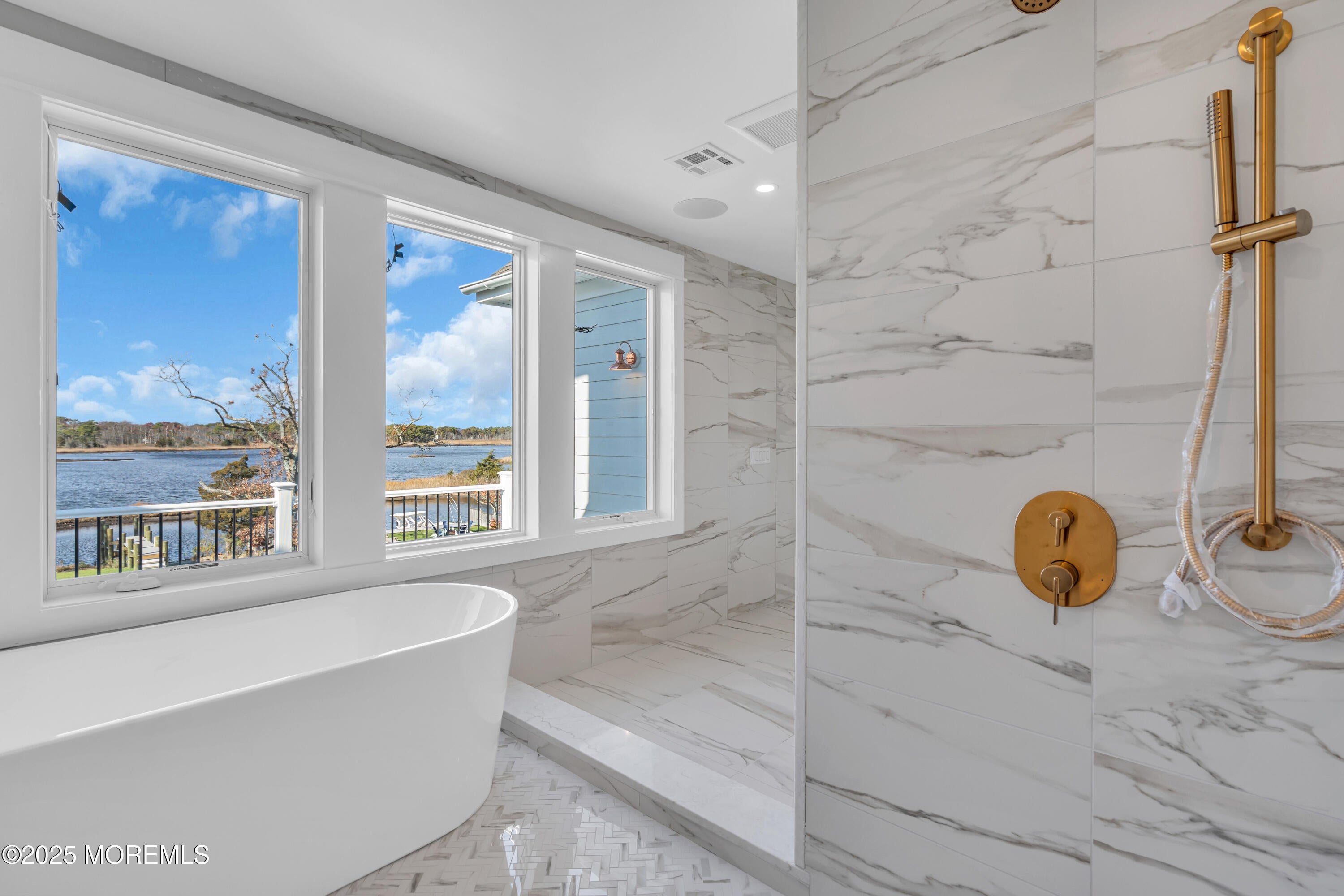 Point Pleasant, New Jersey, 08742, United States, 5 Bedrooms Bedrooms, ,4 BathroomsBathrooms,Residential,Active,1992294