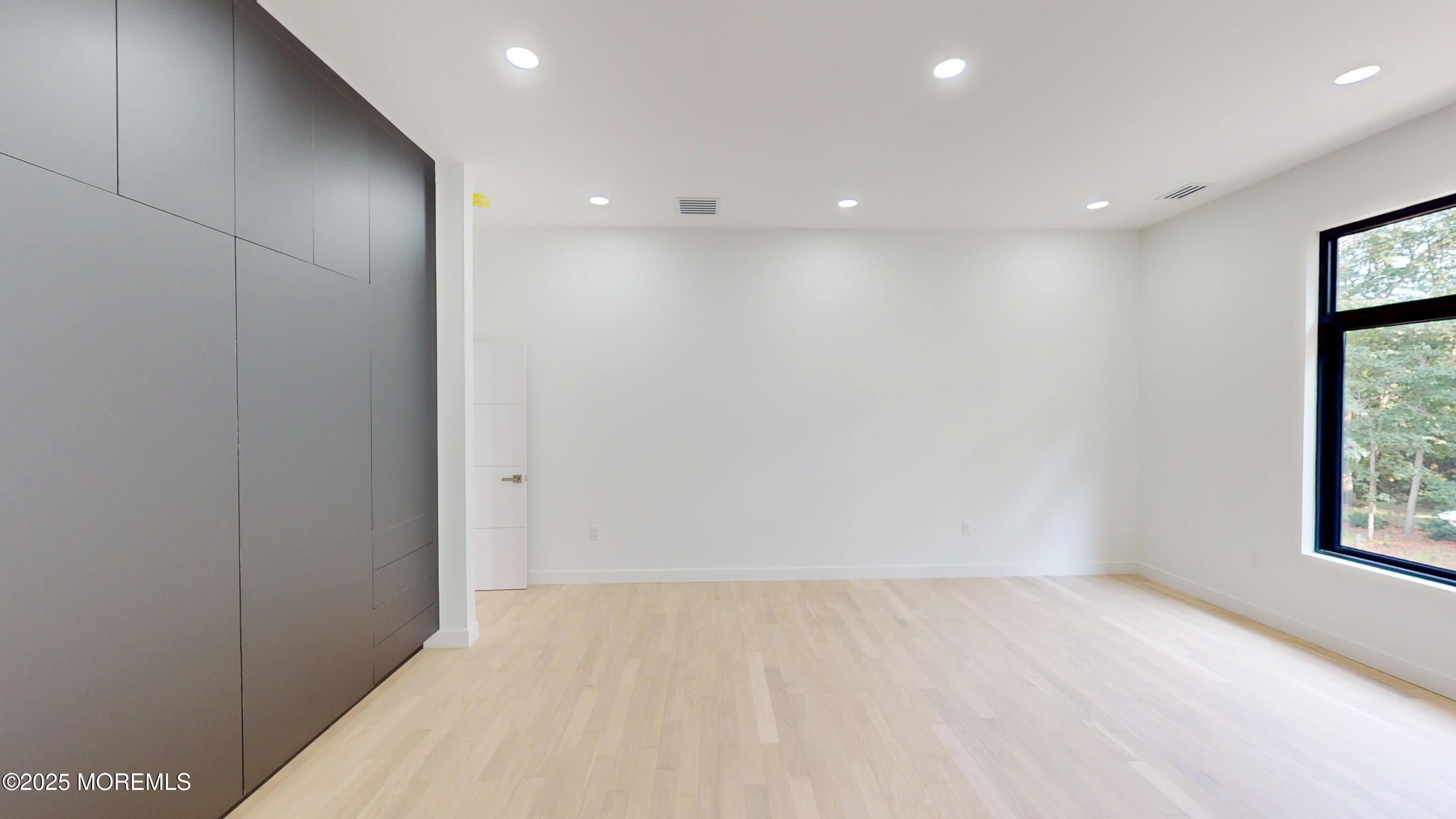 Marlboro, New Jersey, 07746, United States, 5 Bedrooms Bedrooms, ,5 BathroomsBathrooms,Residential,Active,1929654