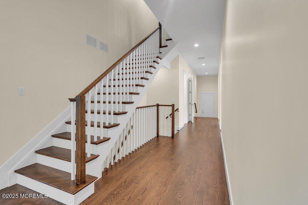 Jackson, New Jersey, 08527, United States, 6 Bedrooms Bedrooms, ,4 BathroomsBathrooms,Residential,Active,1973337