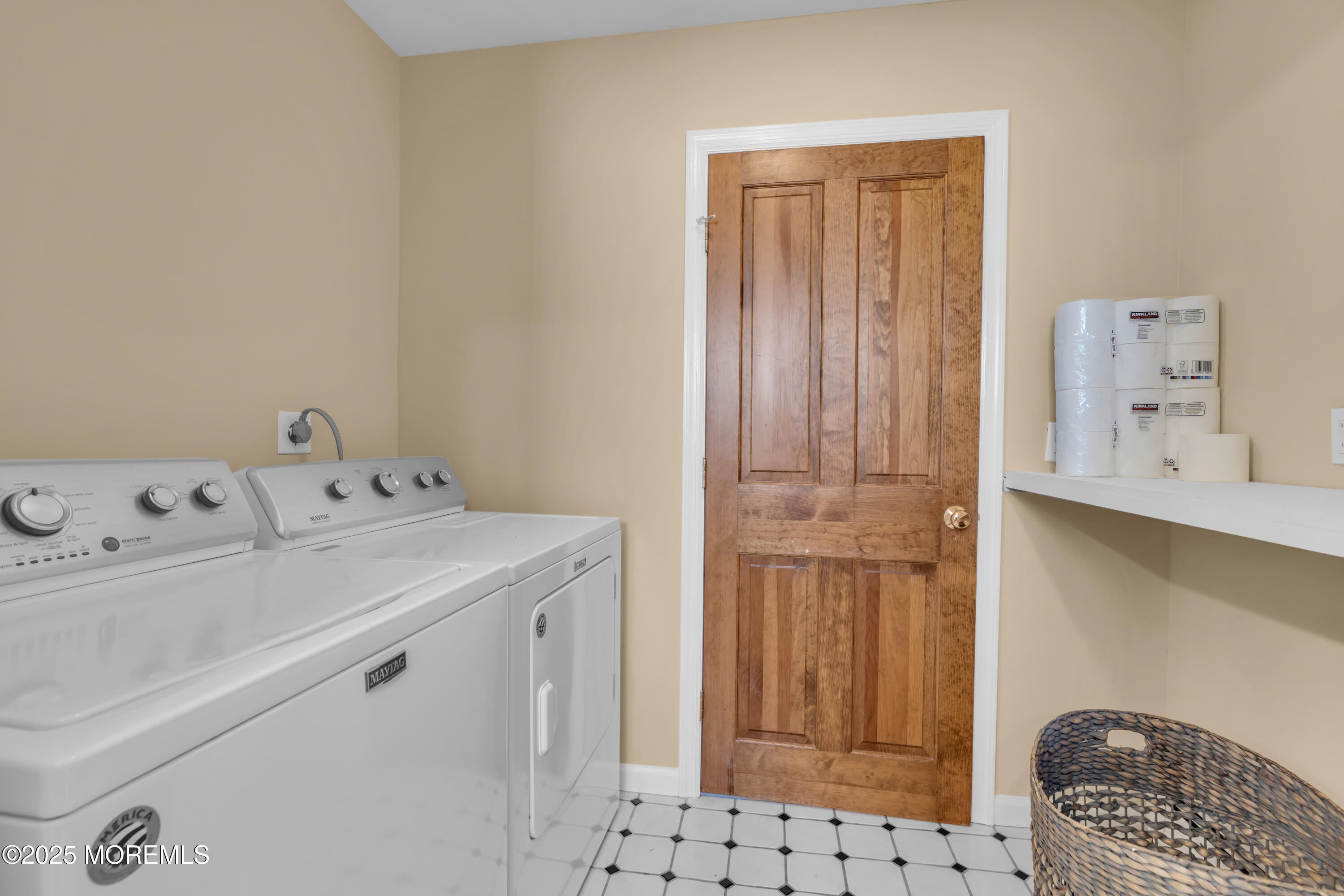 Point Pleasant Beach, New Jersey, 08742, United States, 5 Bedrooms Bedrooms, ,3 BathroomsBathrooms,Residential,Active,1902932