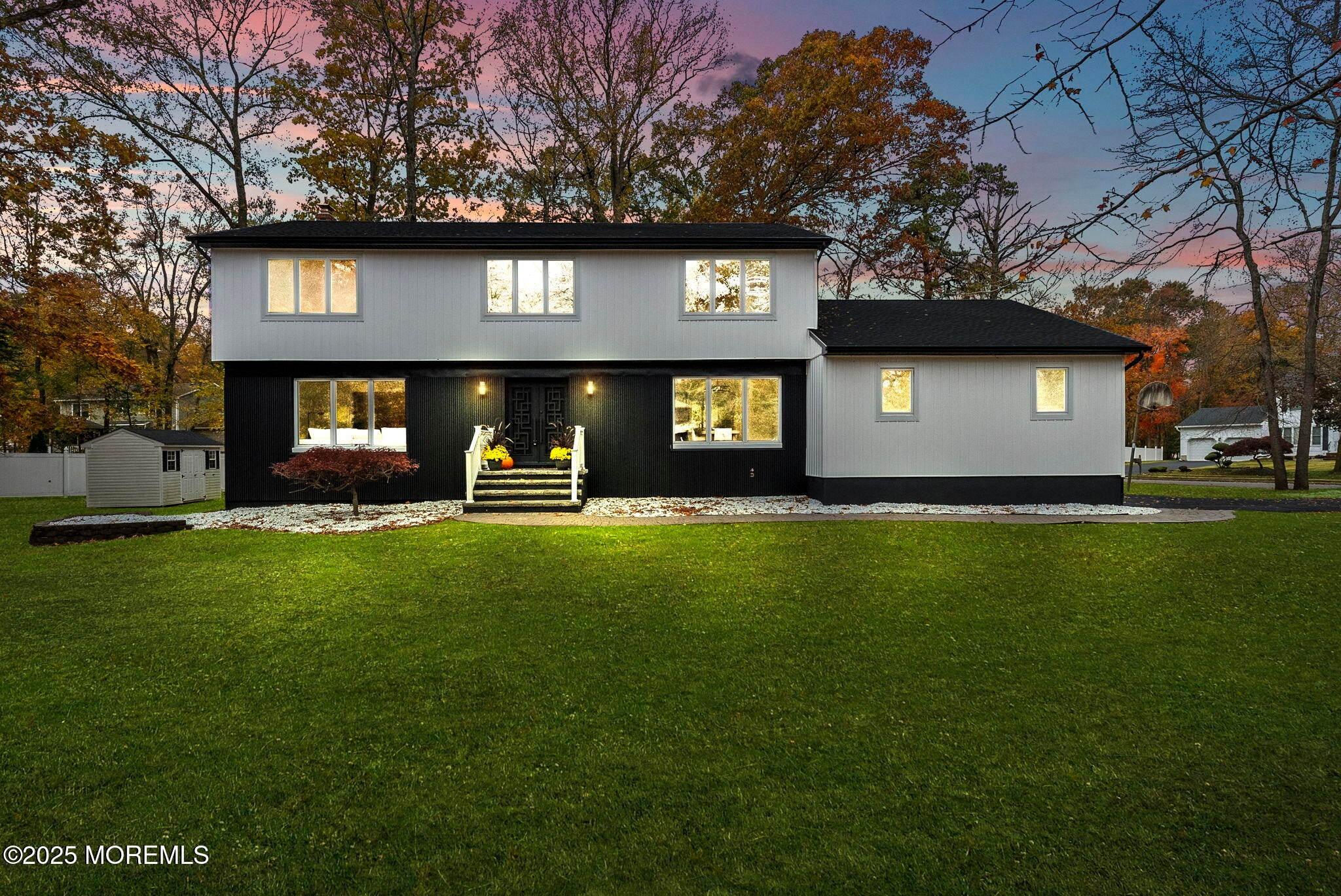 Manalapan, New Jersey, 07726, United States, 5 Bedrooms Bedrooms, ,4 BathroomsBathrooms,Residential,Active,1969663