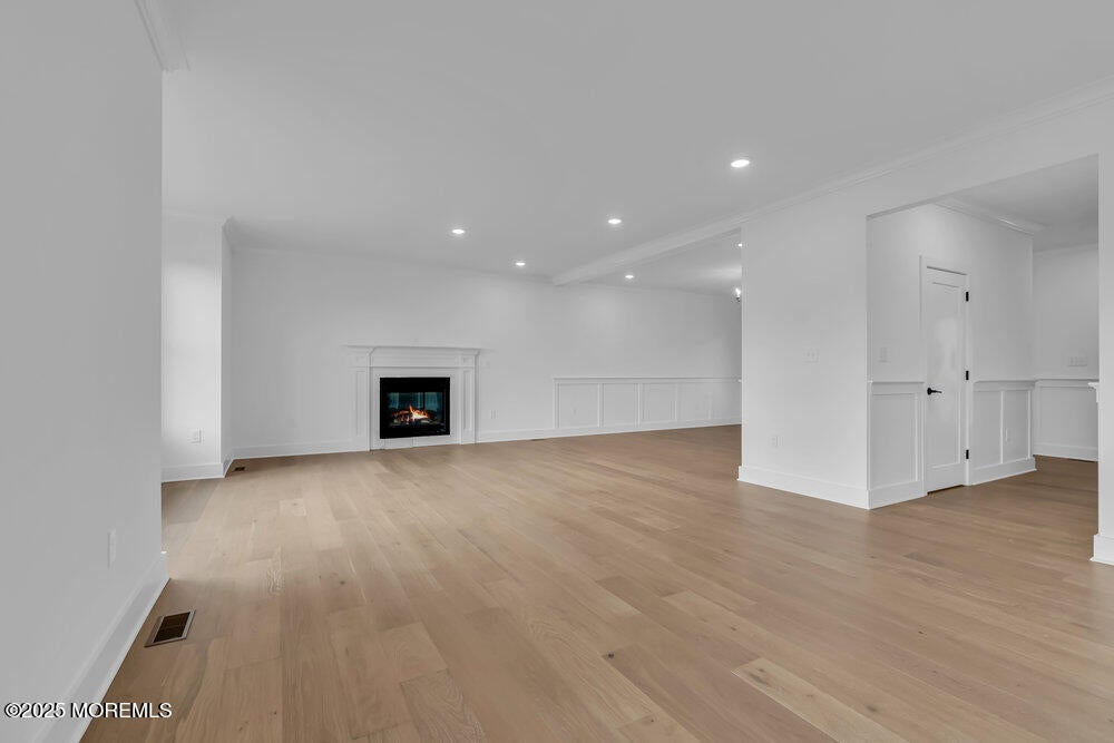 Toms River, New Jersey, 08755, United States, 5 Bedrooms Bedrooms, ,5 BathroomsBathrooms,Residential,Active,1997624