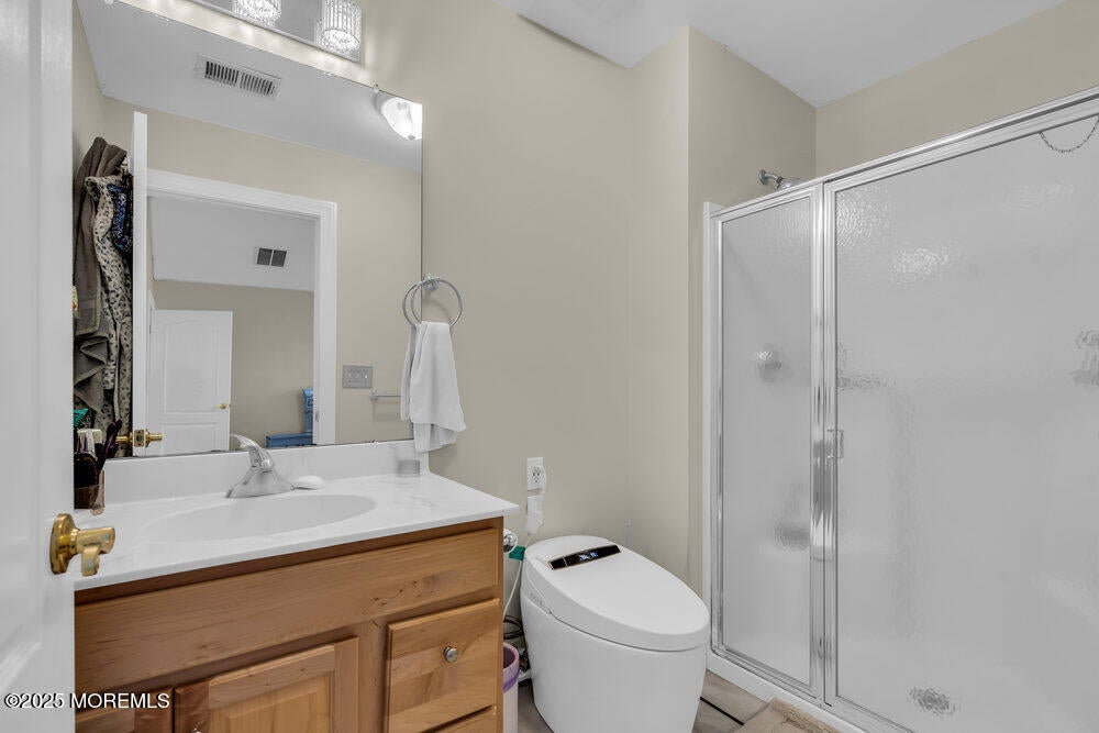 Toms River, New Jersey, 08753, United States, 5 Bedrooms Bedrooms, ,4 BathroomsBathrooms,Residential,Active,1989768