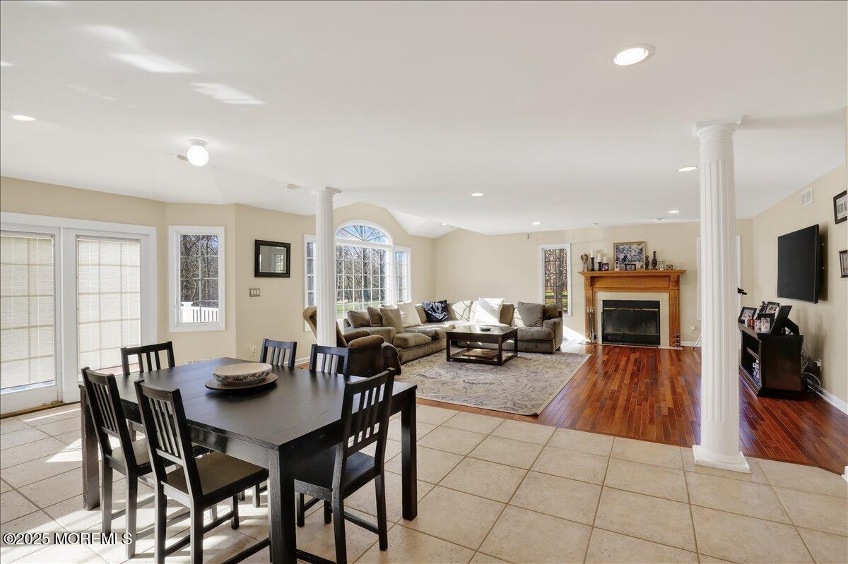 Manalapan, New Jersey, 07726, United States, 4 Bedrooms Bedrooms, ,4 BathroomsBathrooms,Residential,Active,1999930