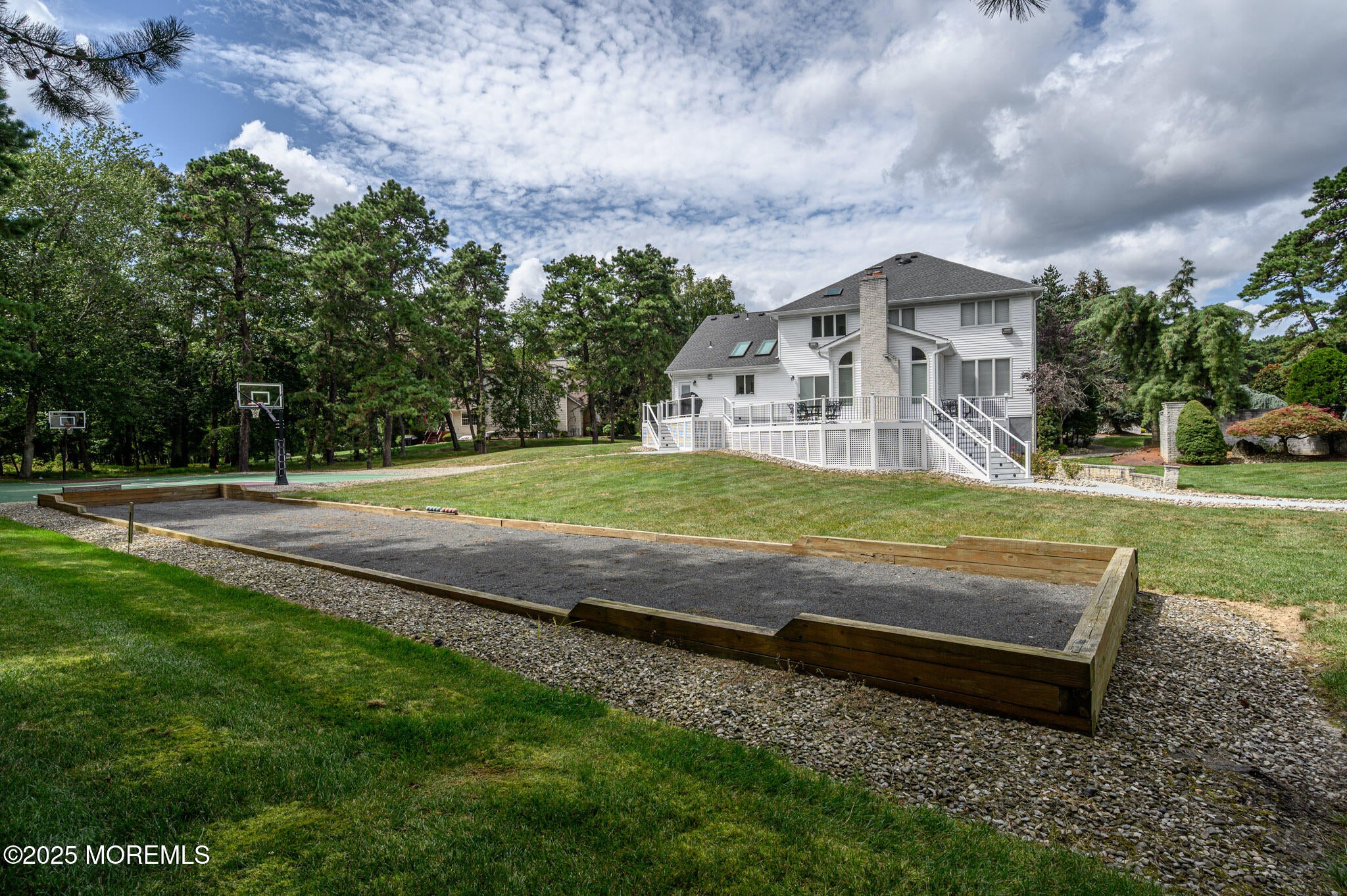 Manalapan, New Jersey, 07726, United States, 6 Bedrooms Bedrooms, ,4 BathroomsBathrooms,Residential,Active,1929411