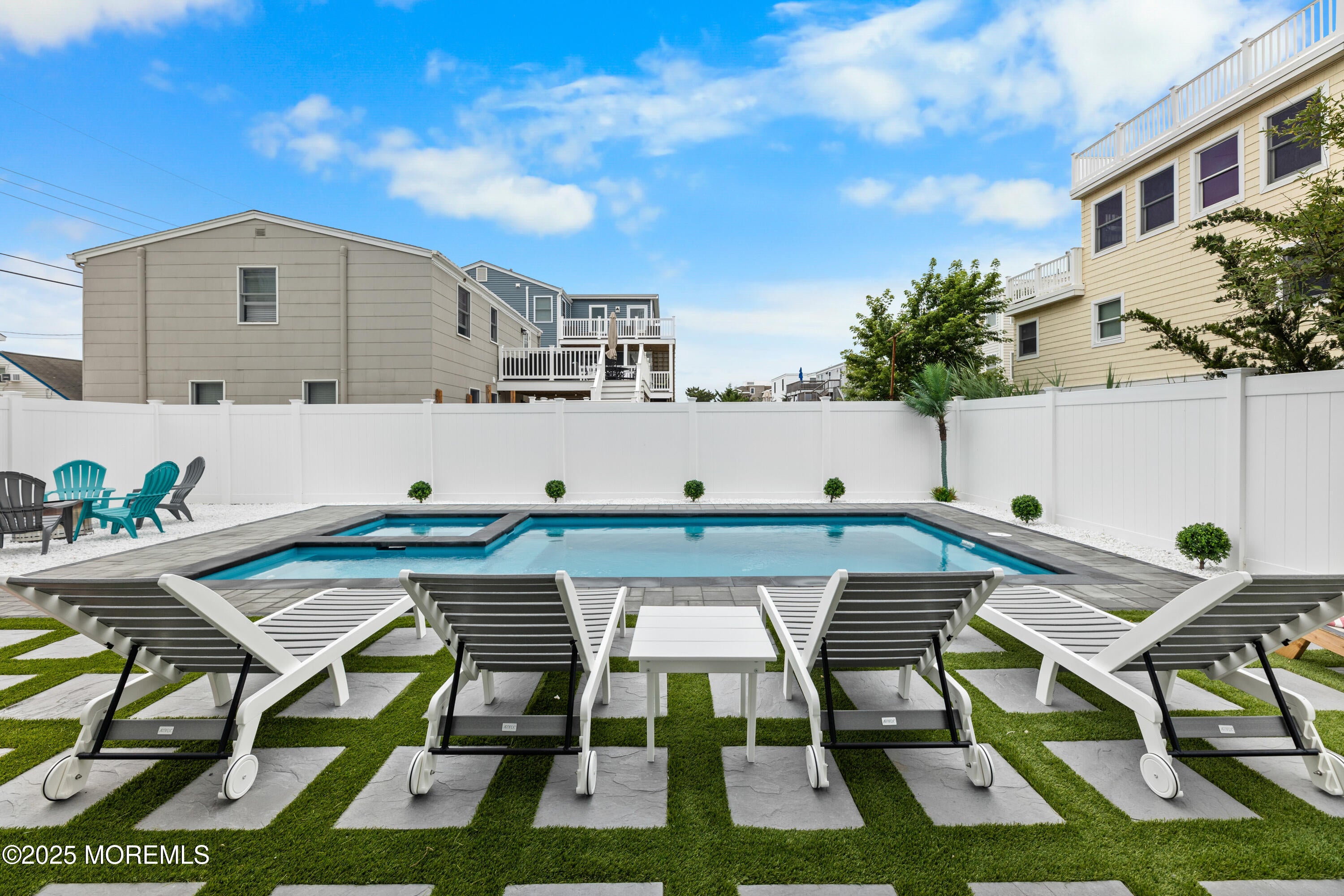 Beach Haven, New Jersey, 08008, United States, 6 Bedrooms Bedrooms, ,6 BathroomsBathrooms,Residential,Active,1969766