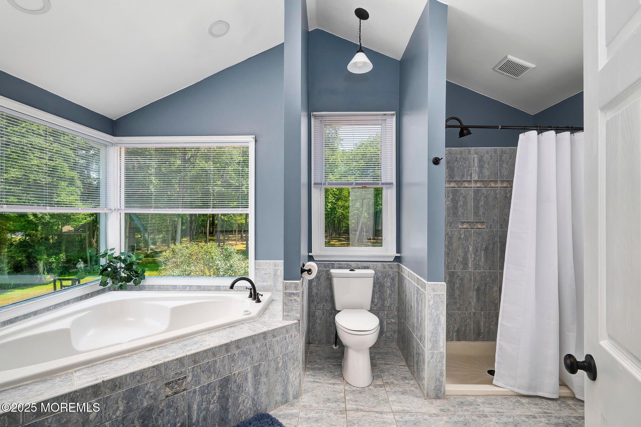 Manahawkin, New Jersey, 08050, United States, 4 Bedrooms Bedrooms, ,4 BathroomsBathrooms,Residential,Active,1879978