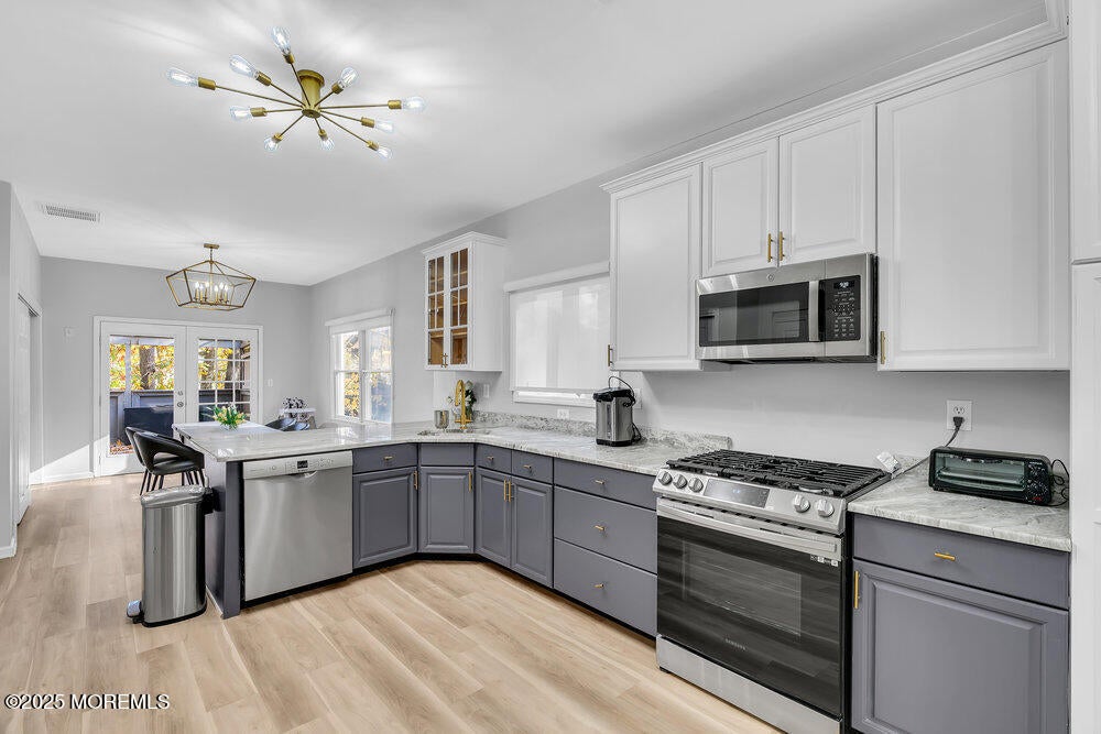 Lakewood, New Jersey, 08701, United States, 7 Bedrooms Bedrooms, ,3 BathroomsBathrooms,Residential,Active,1988790